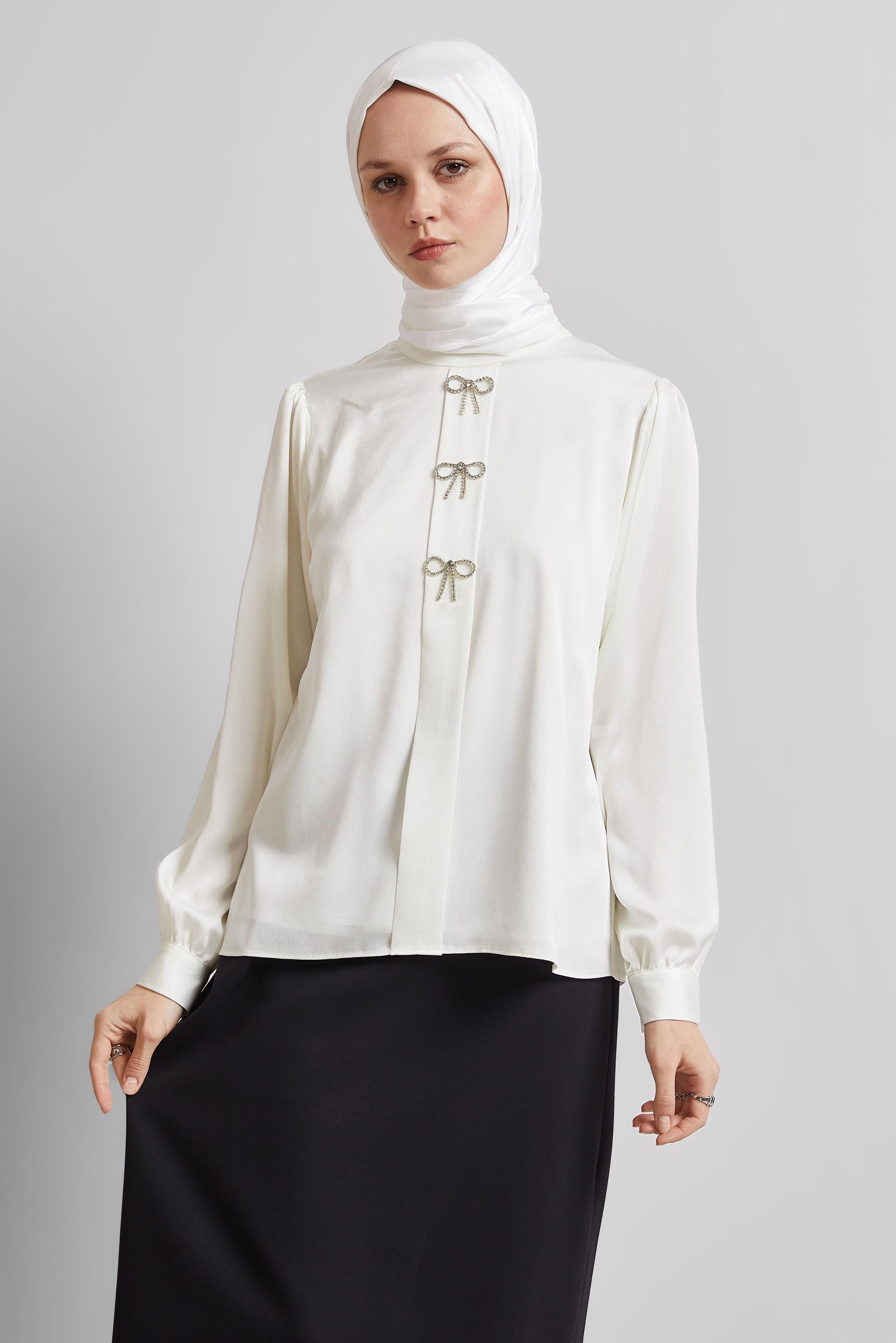 Tesettür giyim BEYAZ TAŞLI SATEN BLUZ 44711