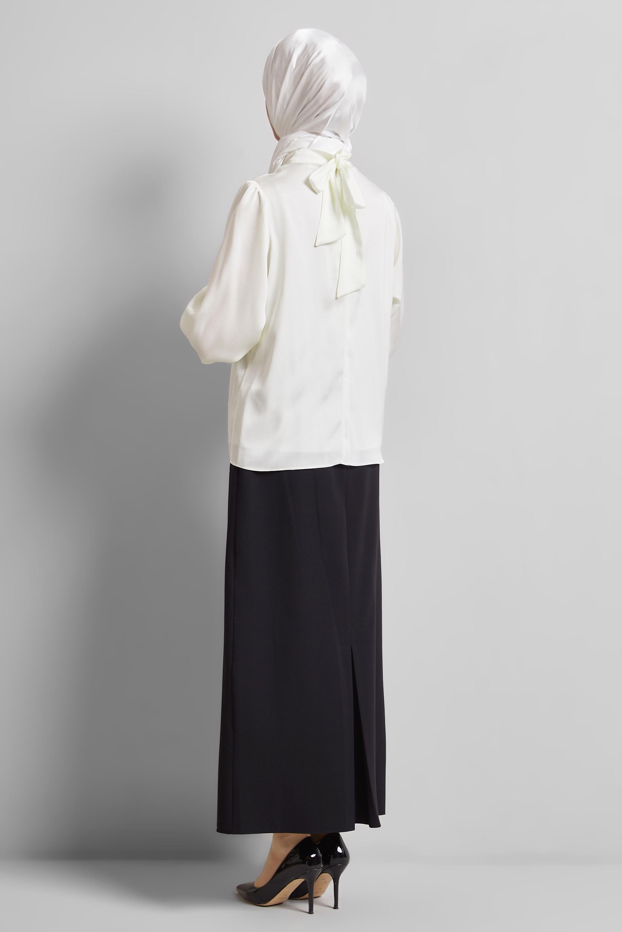 Tesettür giyim BEYAZ TAŞLI SATEN BLUZ 44711