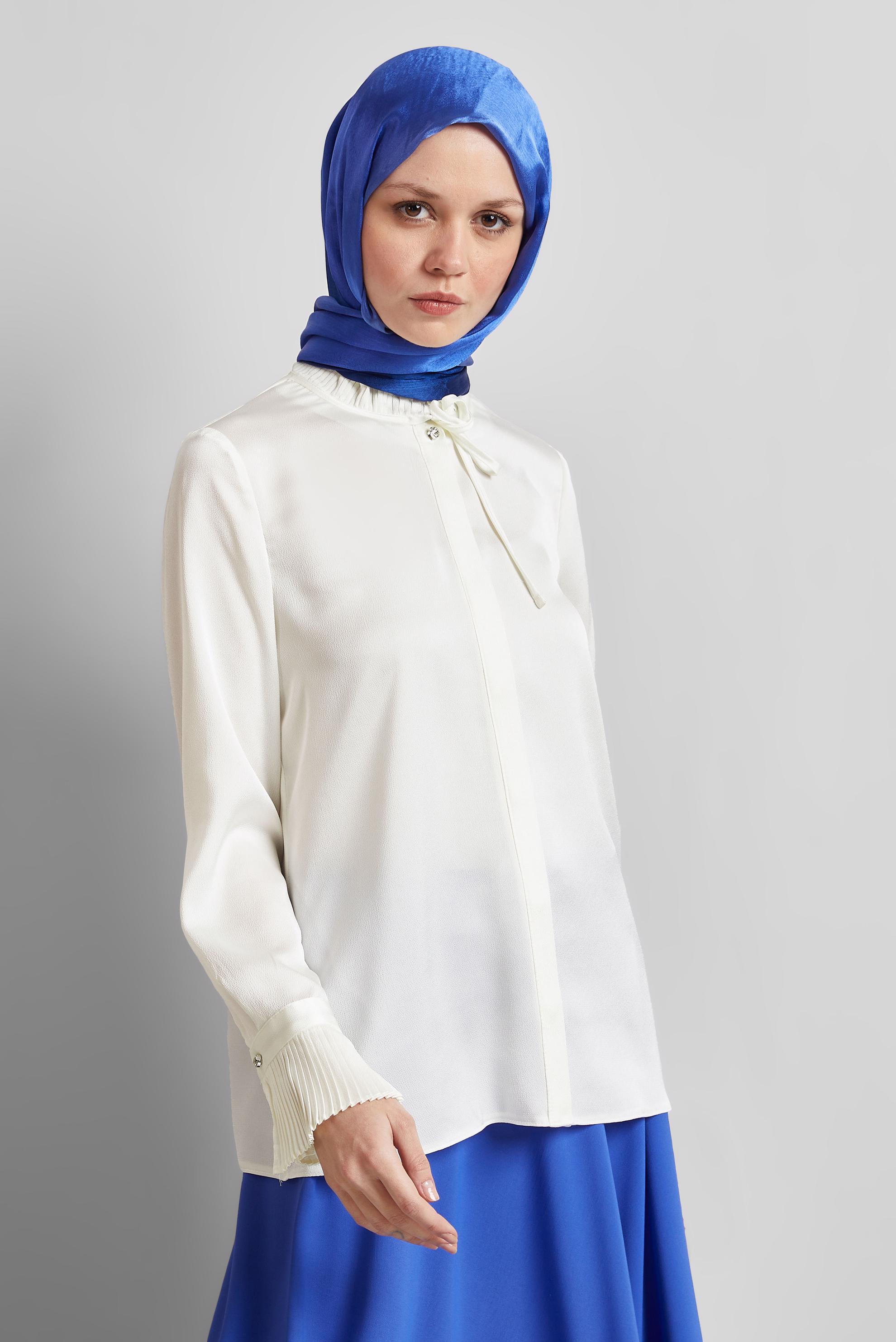 Tesettür giyim BEYAZ YAKASI BAĞCIKLI SATEN BLUZ 44762