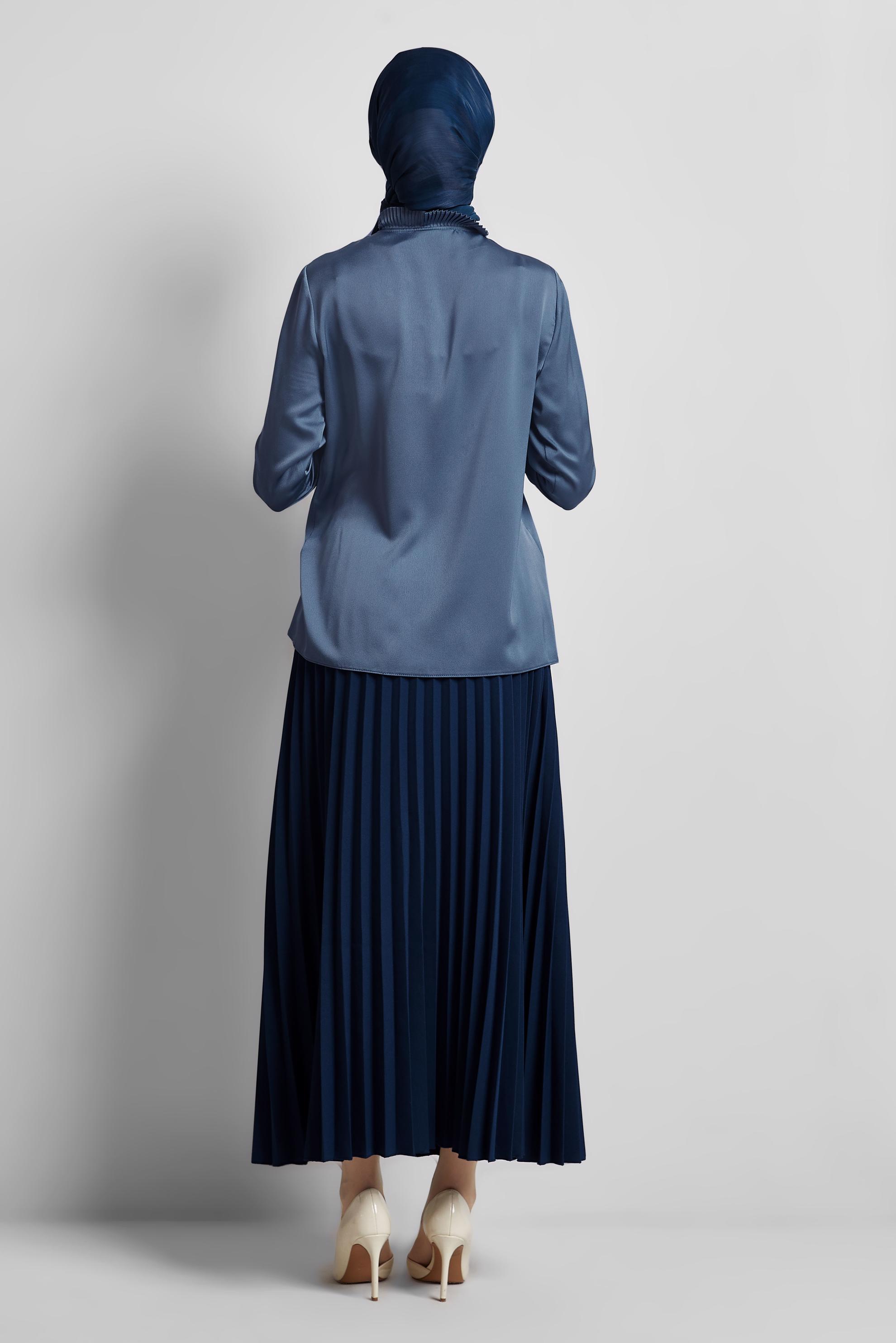 Tesettür giyim LACİVERT YAKASI BAĞCIKLI SATEN BLUZ 44762