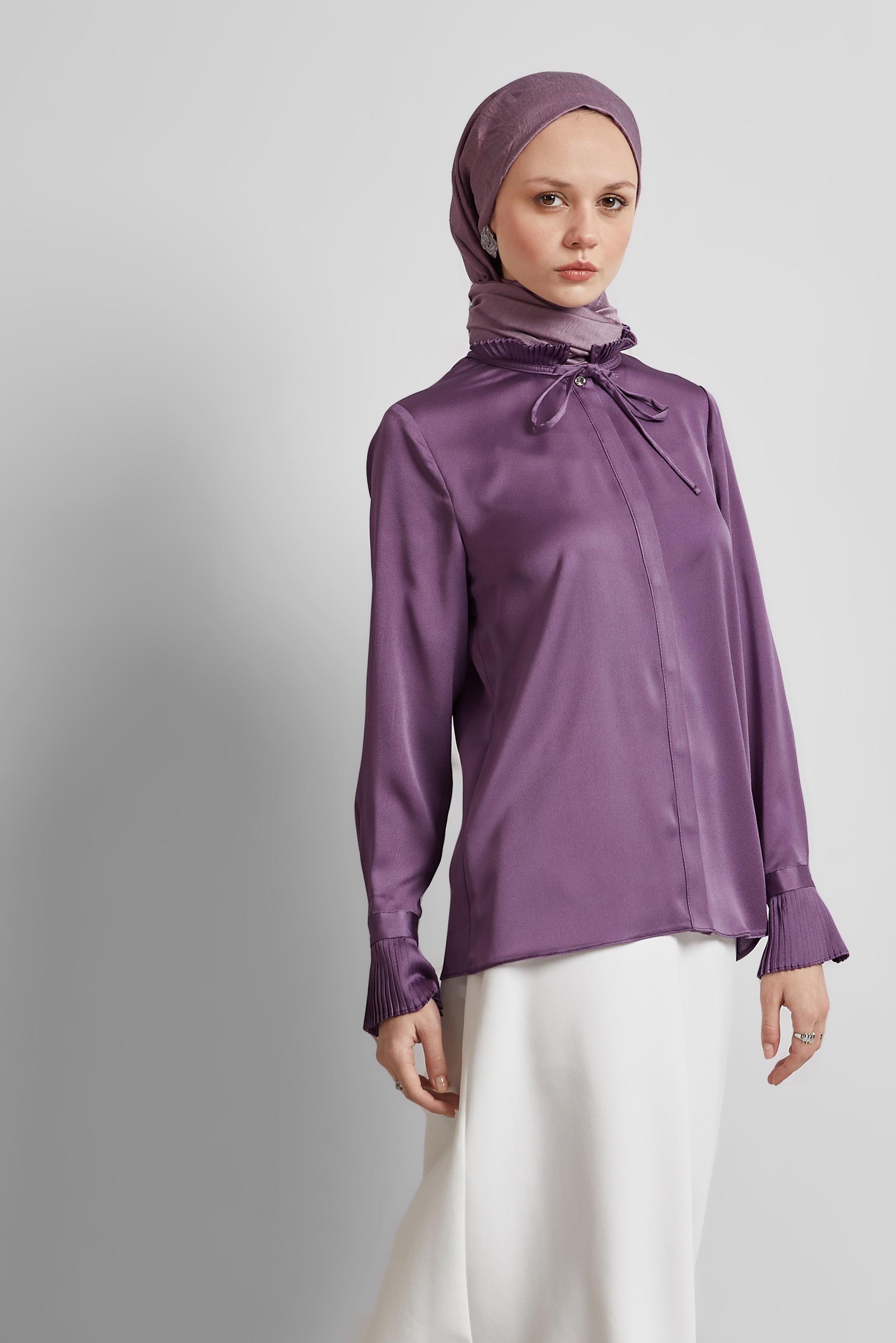 Tesettür giyim MÜRDÜM YAKASI BAĞCIKLI SATEN BLUZ 44762