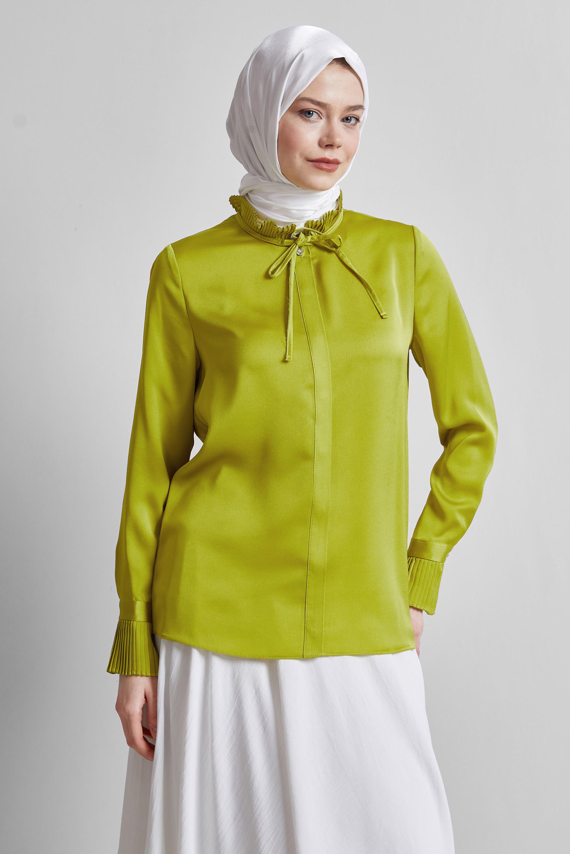 Tesettür giyim YEŞİL YAKASI BAĞCIKLI SATEN BLUZ 44762