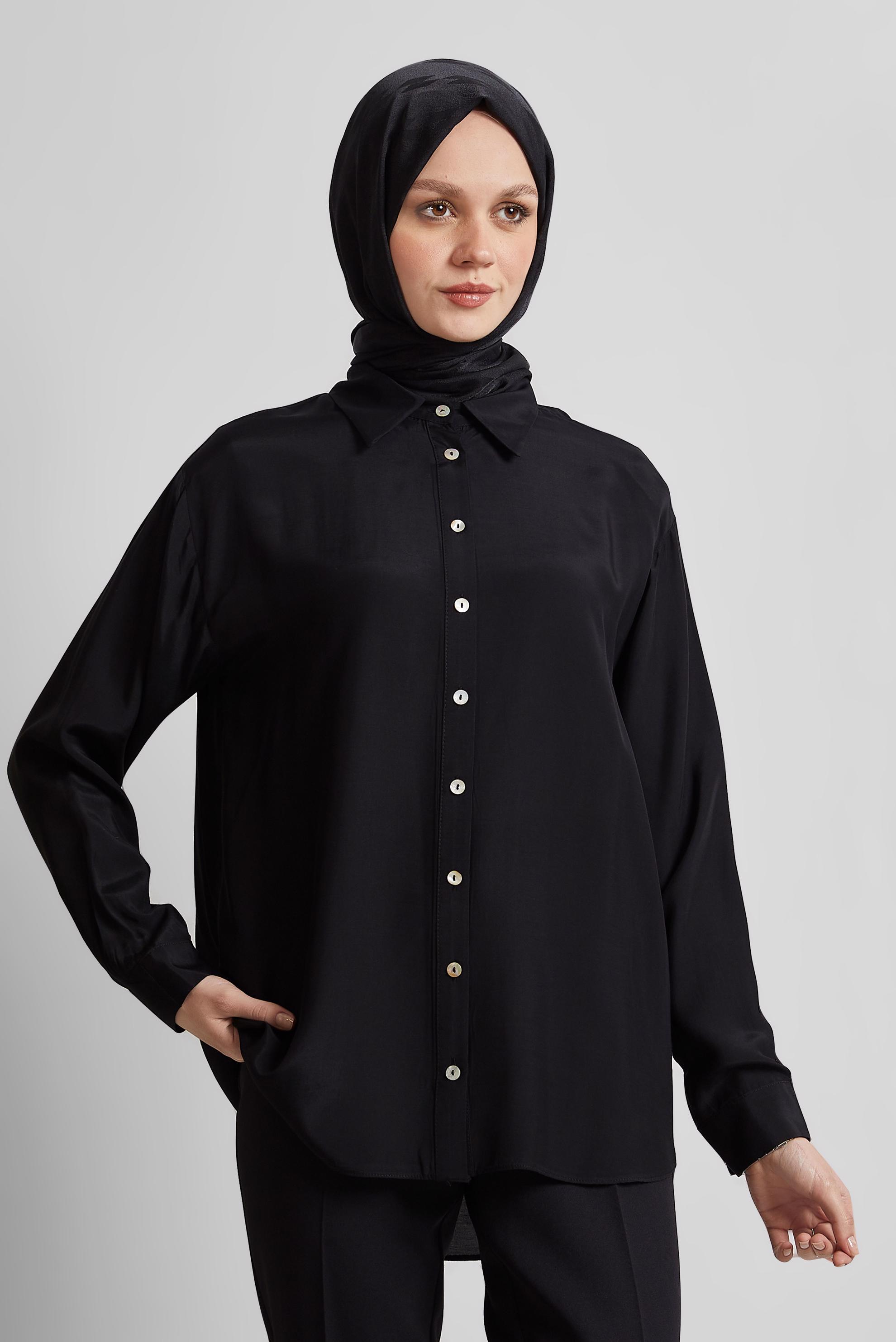 Tesettür giyim SİYAH GÖMLEK YAKA BLUZ 44801