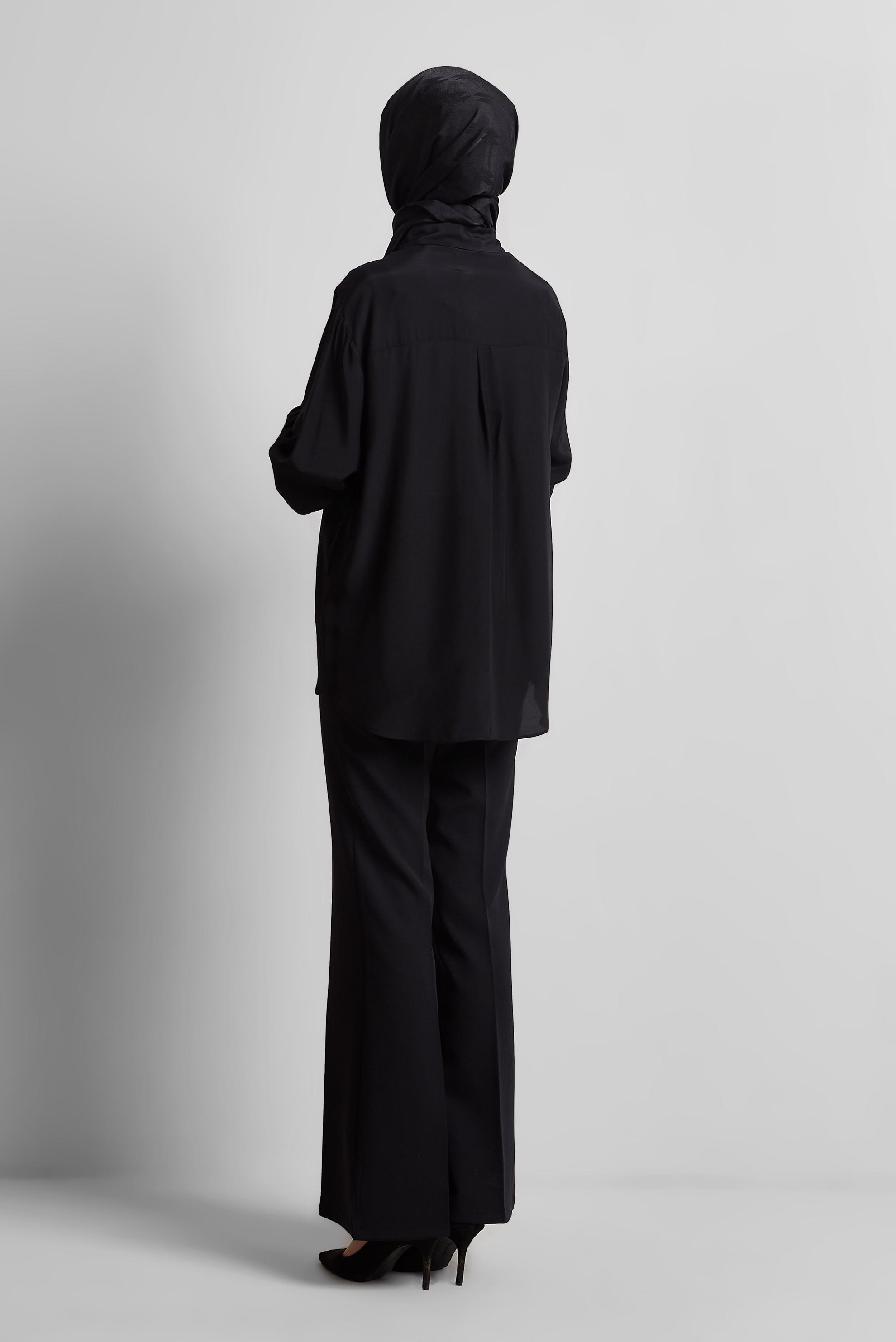 Tesettür giyim SİYAH GÖMLEK YAKA BLUZ 44801