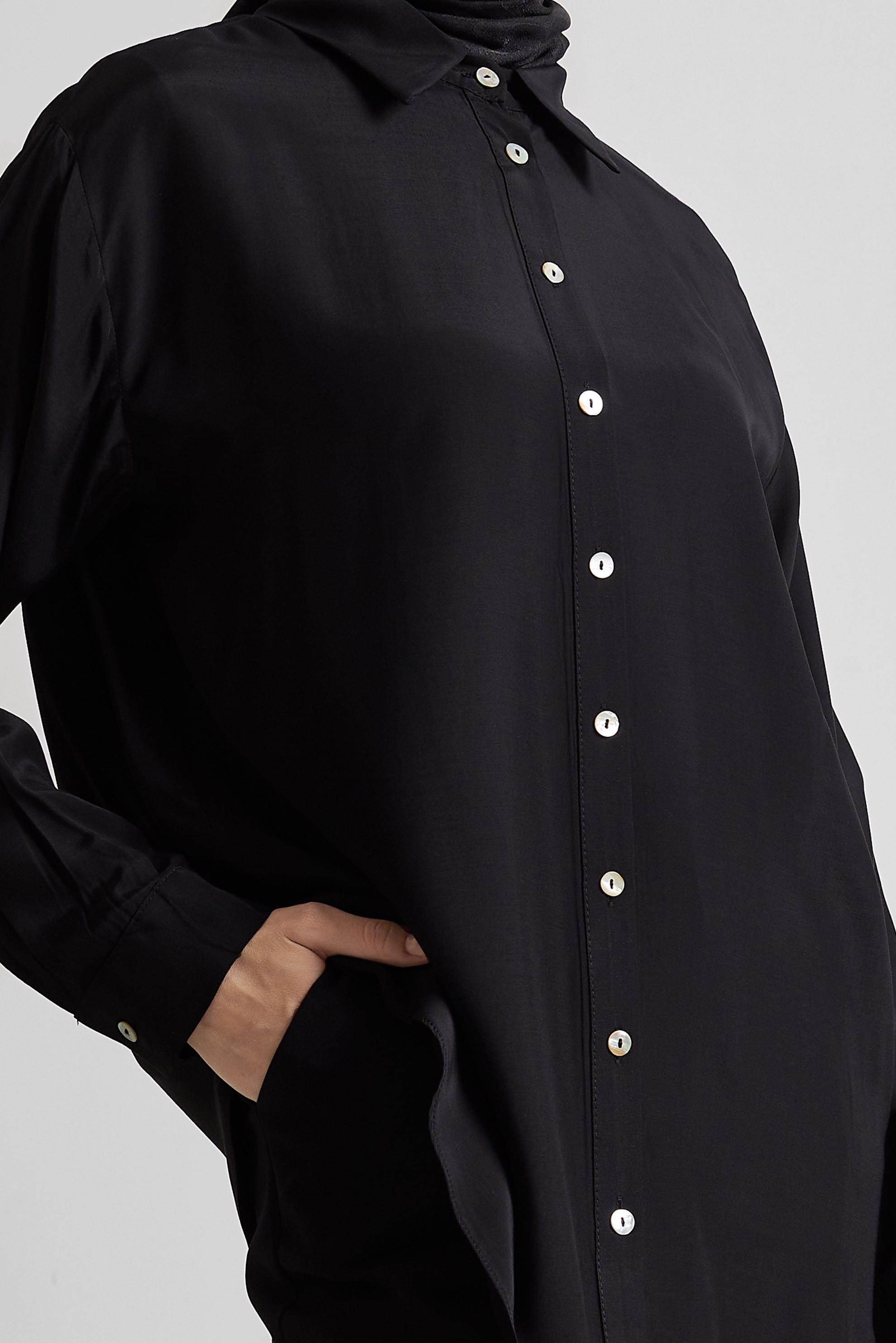 Tesettür giyim SİYAH GÖMLEK YAKA BLUZ 44801