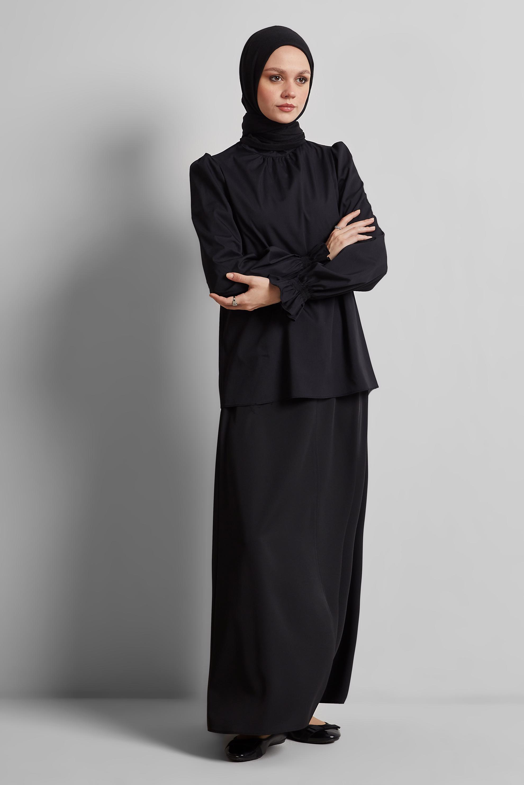 Tesettür giyim SİYAH KOL UCU LASTİKLİ BLUZ 45341