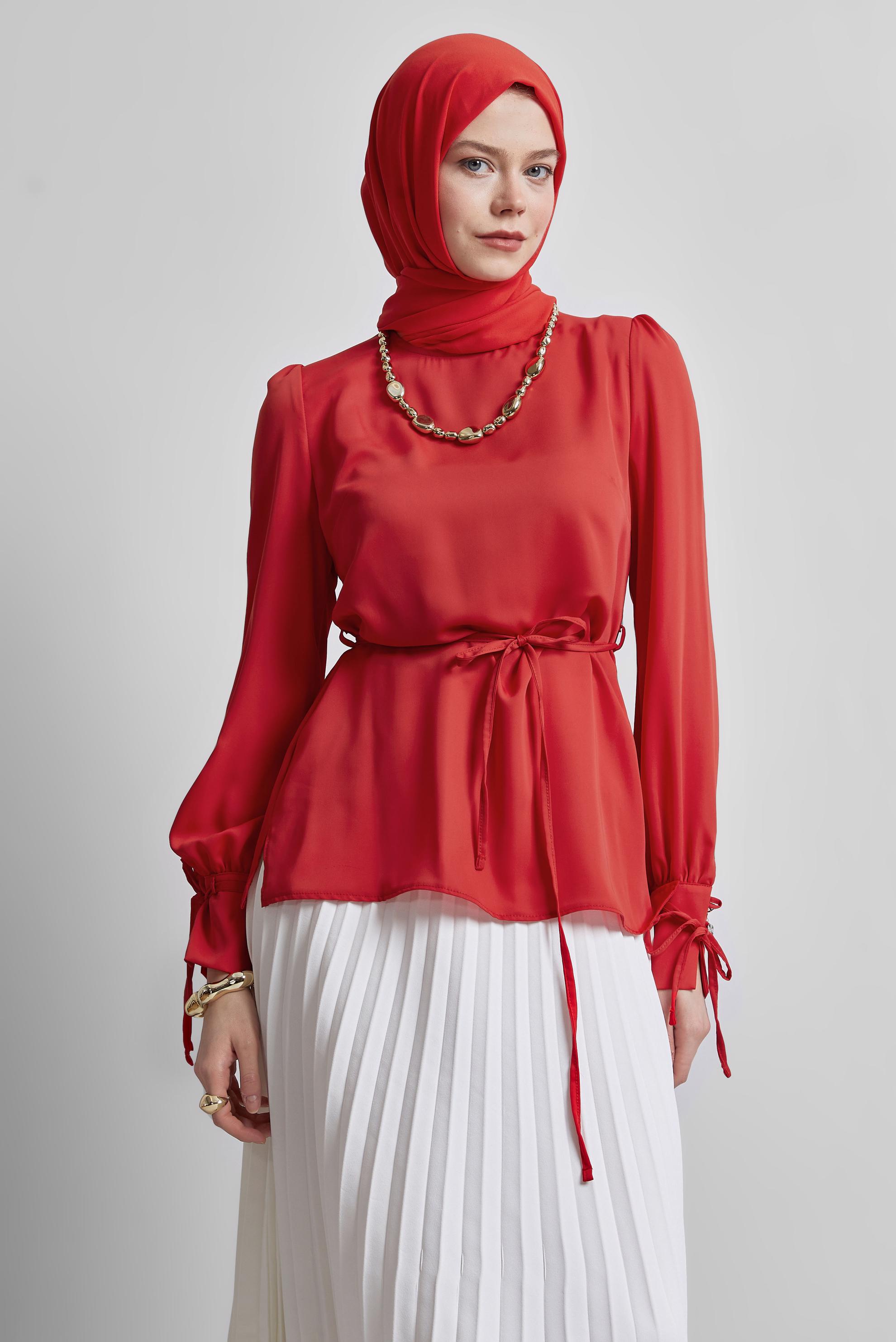 Tesettür giyim KIRMIZI BAĞCIK DETAYLI BLUZ 45343