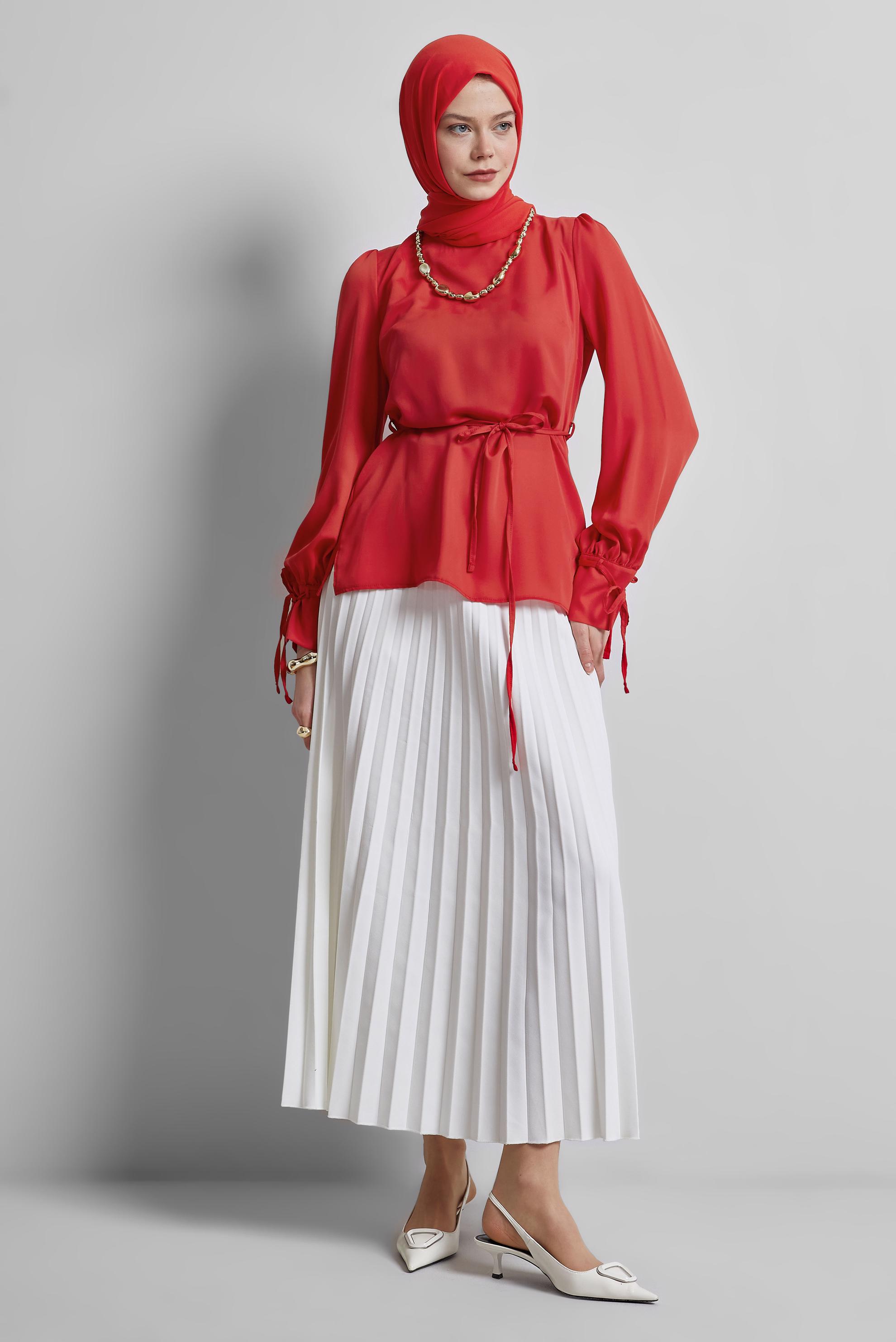 Tesettür giyim KIRMIZI BAĞCIK DETAYLI BLUZ 45343