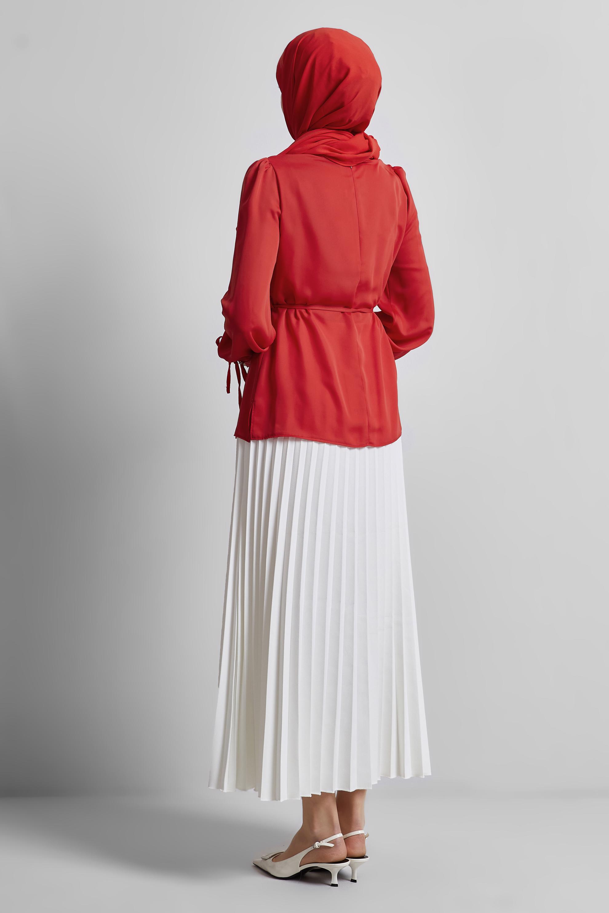 Tesettür giyim KIRMIZI BAĞCIK DETAYLI BLUZ 45343