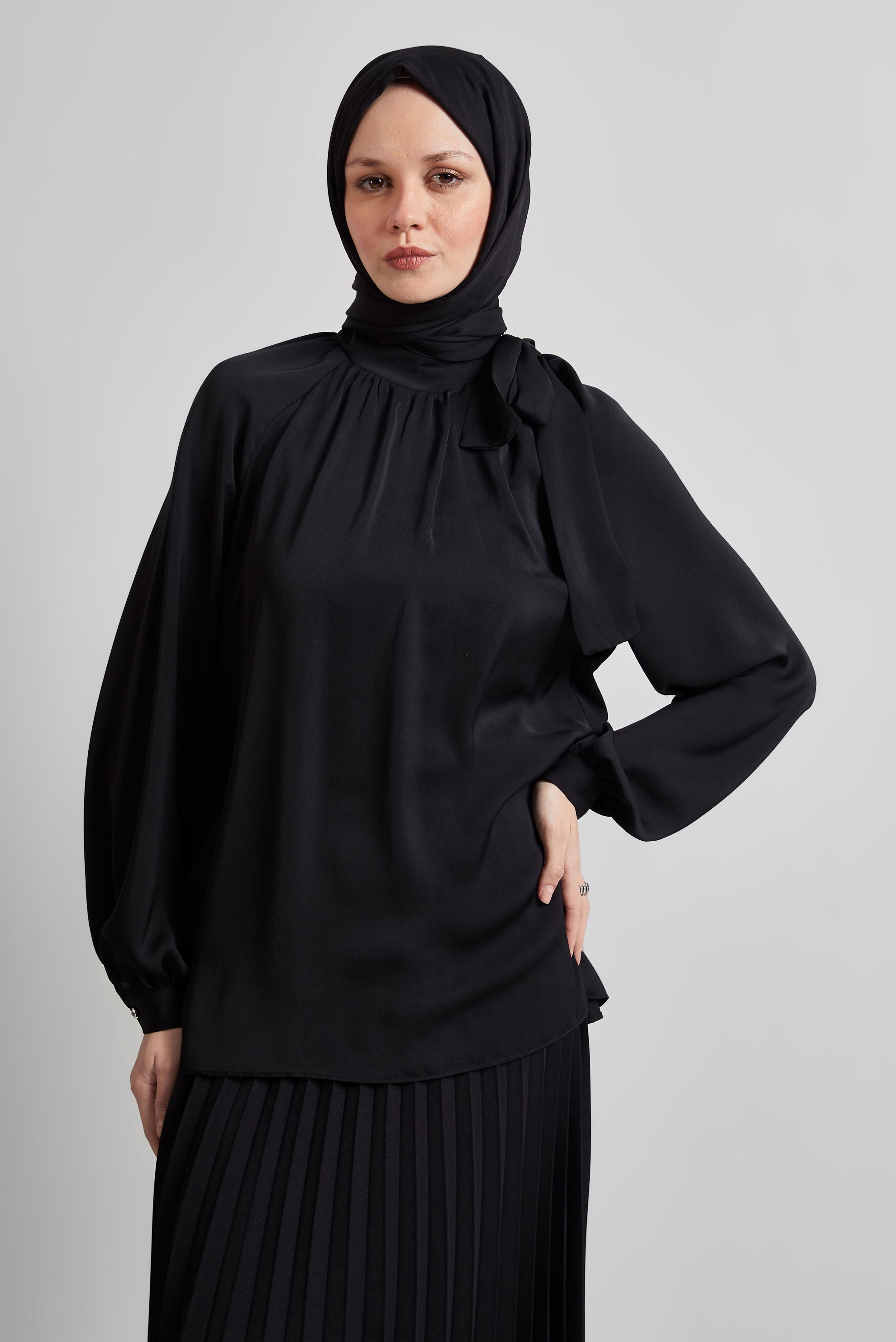 Tesettür giyim SİYAH BAĞLAMA DETAYLI BLUZ 45394