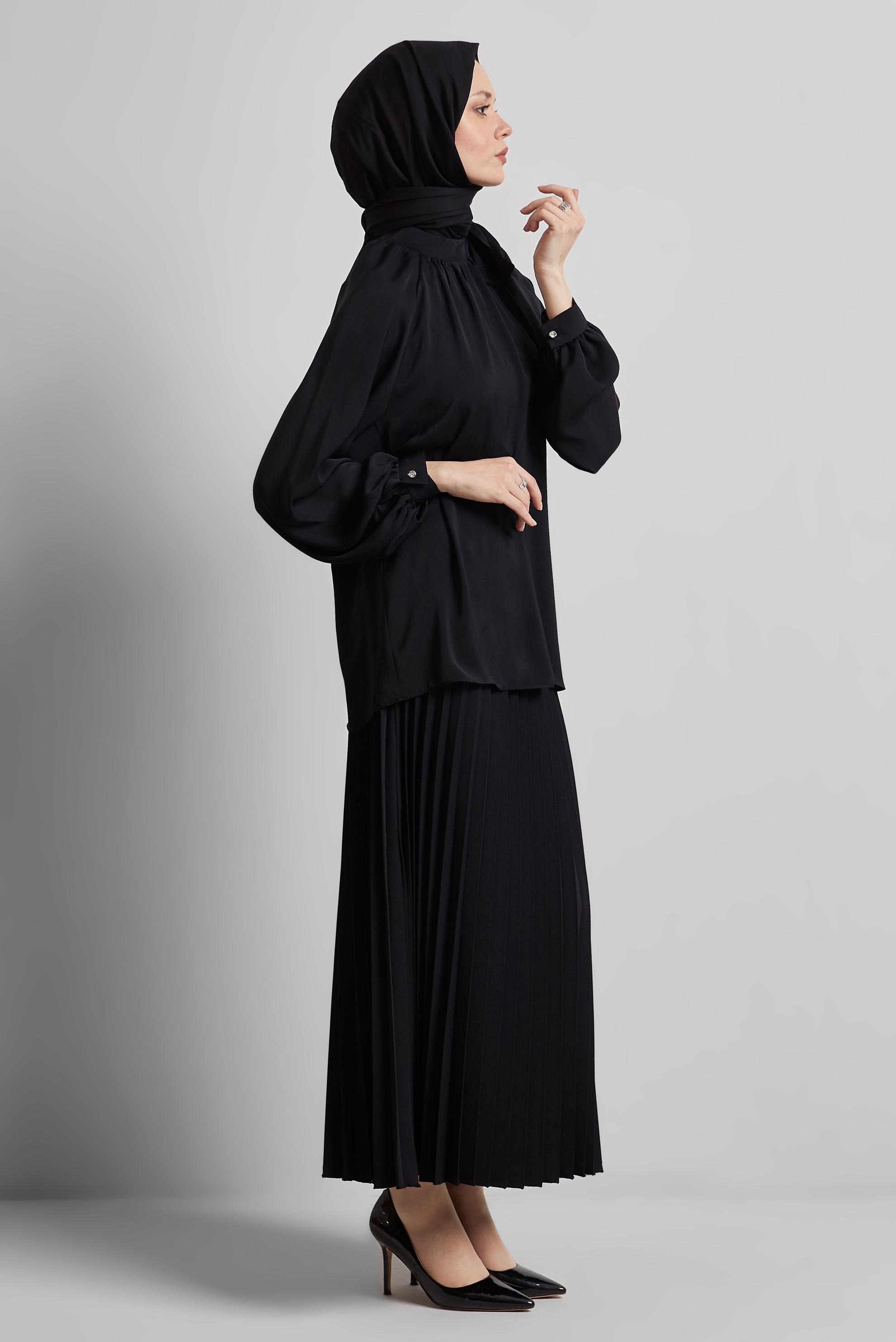 Tesettür giyim SİYAH BAĞLAMA DETAYLI BLUZ 45394