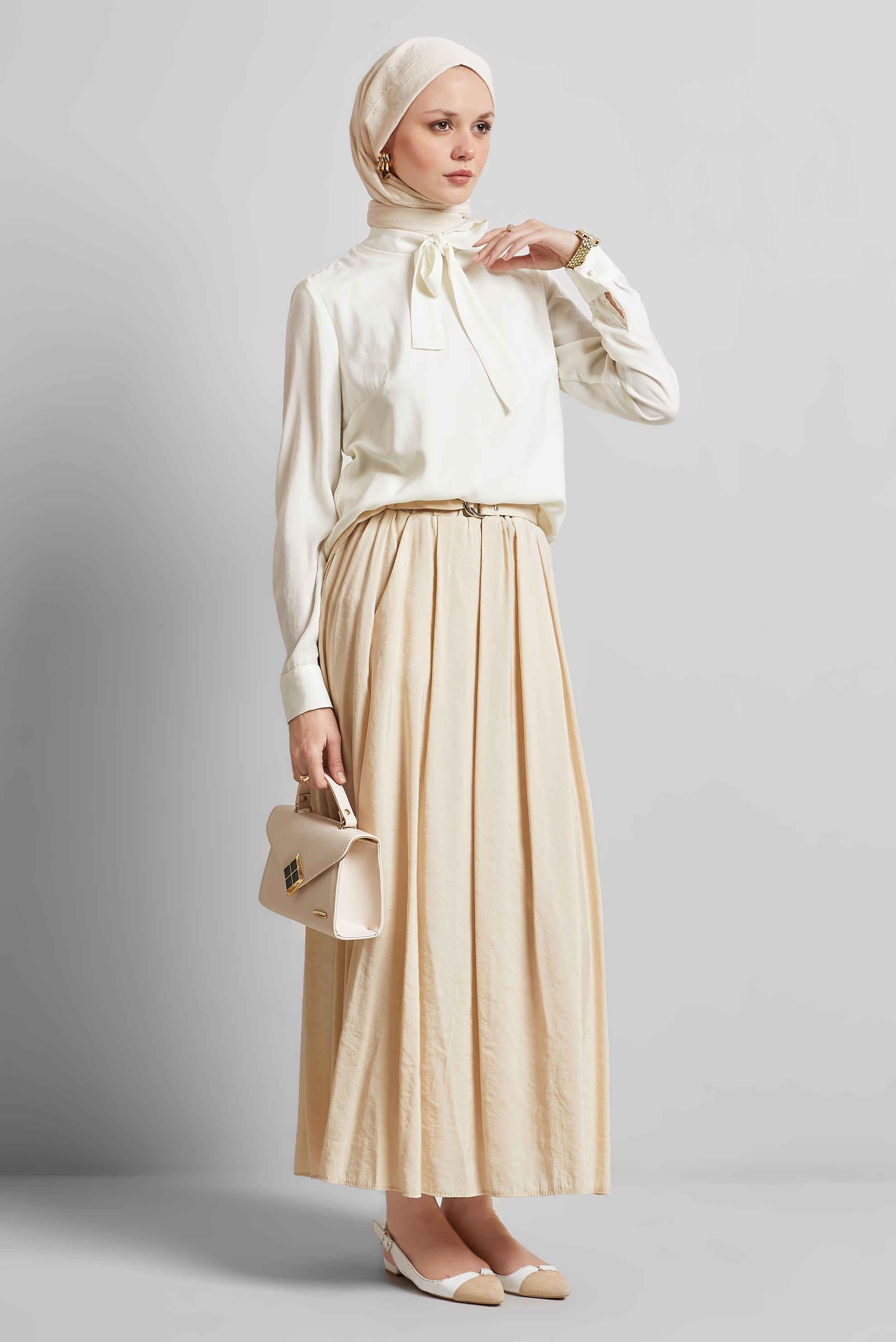 Tesettür giyim BEYAZ YAKASI BAĞLAMA DETAYLI BLUZ 45395