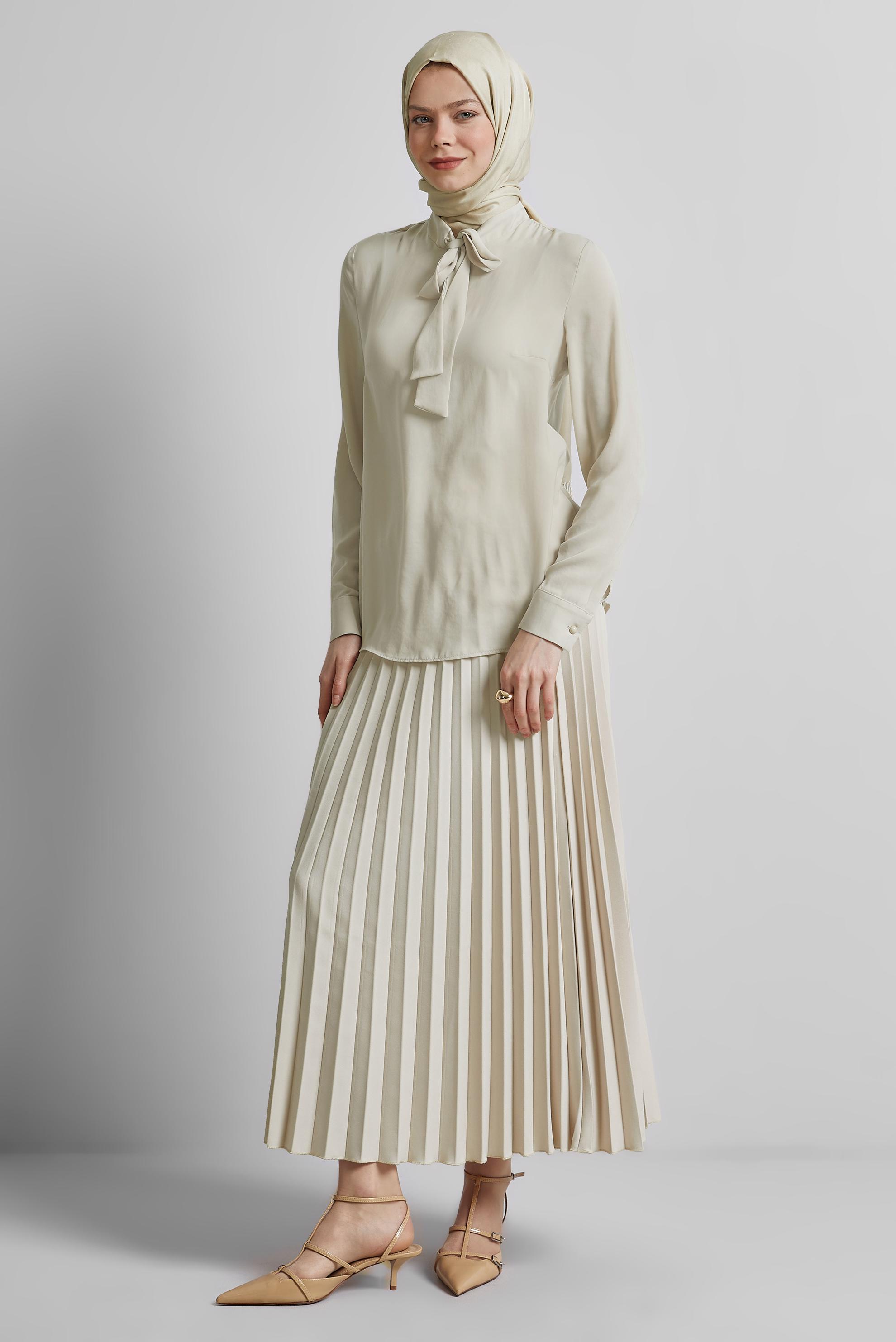 Tesettür giyim BEJ YAKASI BAĞLAMA DETAYLI BLUZ 45395