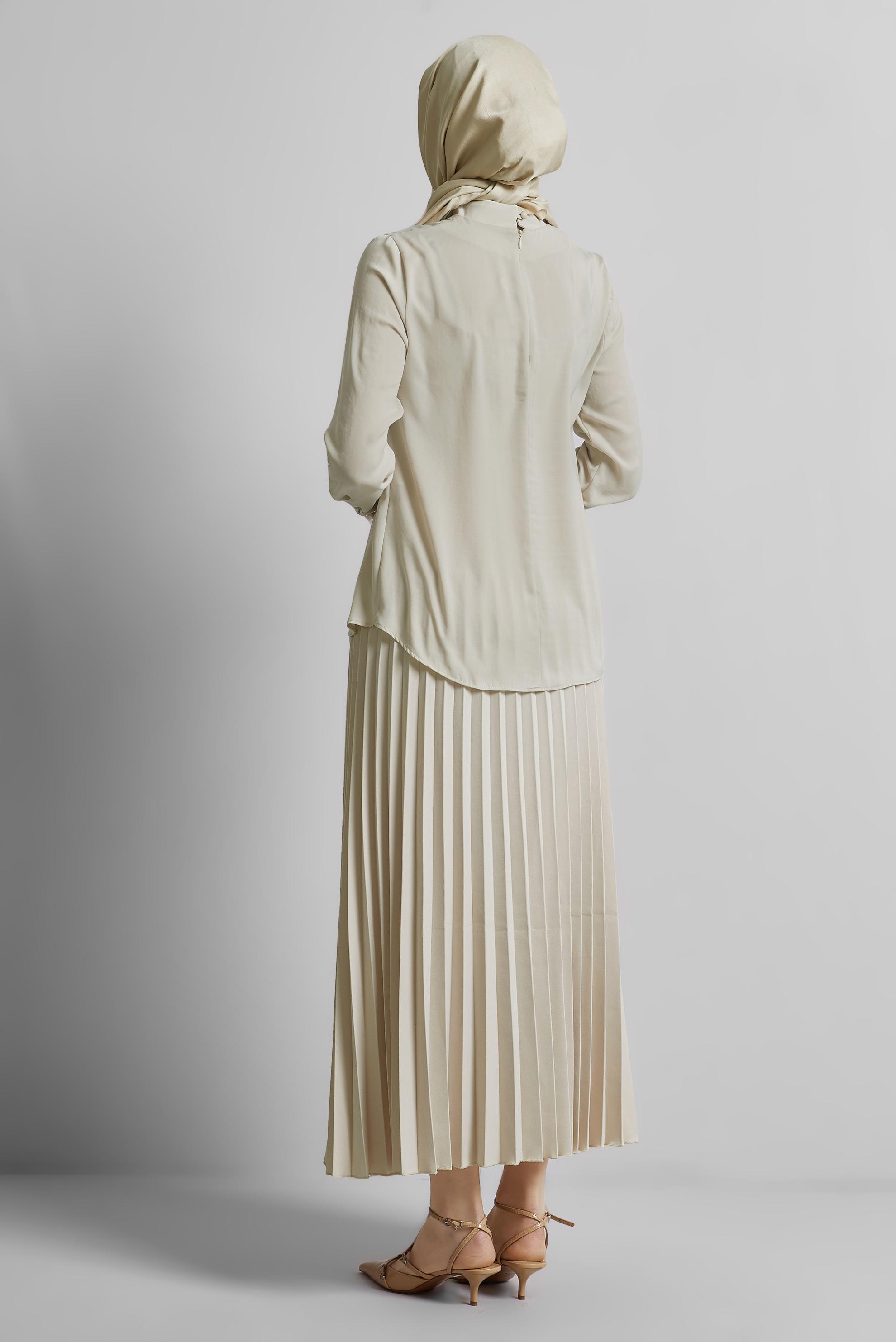 Tesettür giyim BEJ YAKASI BAĞLAMA DETAYLI BLUZ 45395