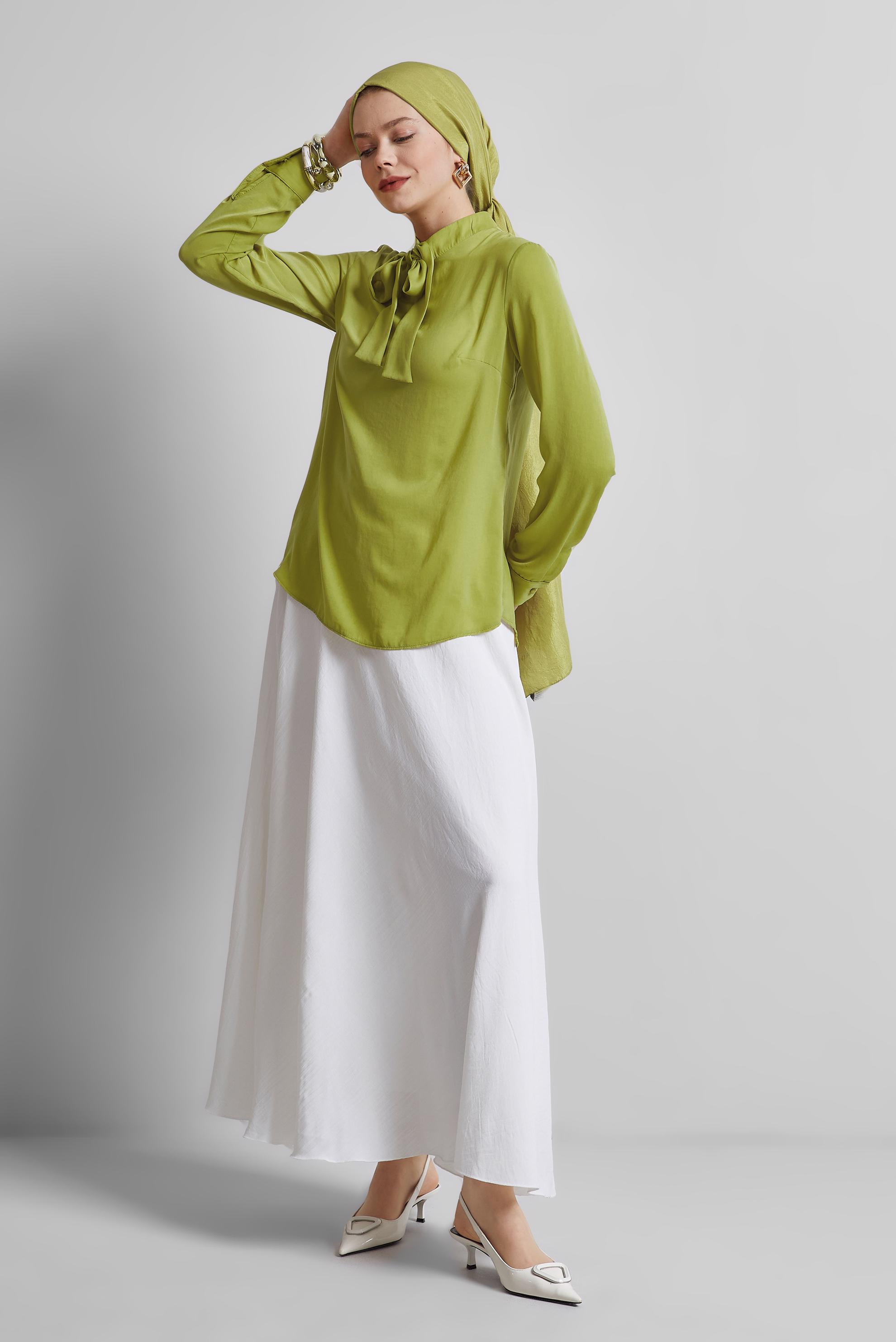 Tesettür giyim YEŞİL YAKASI BAĞLAMA DETAYLI BLUZ 45395