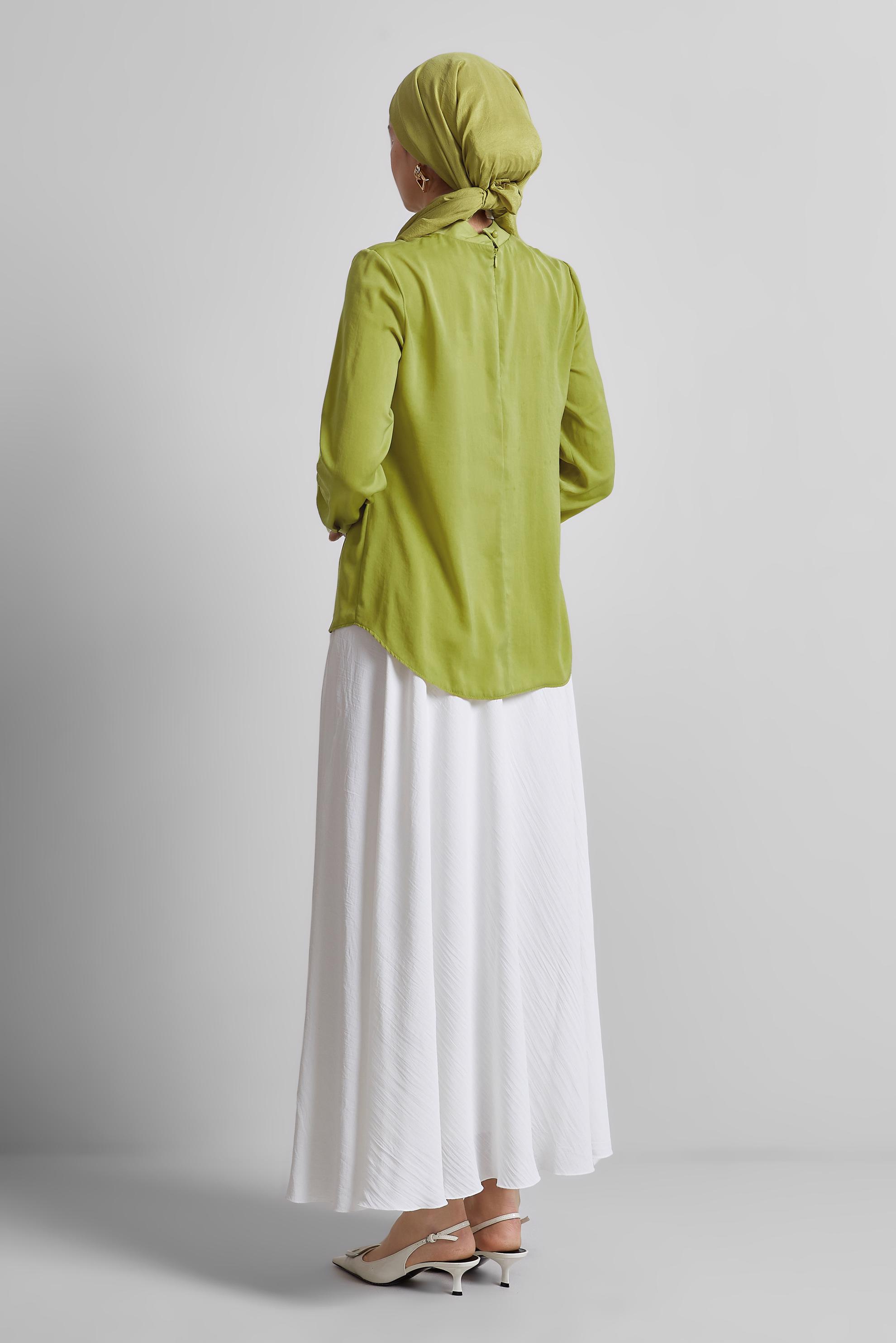 Tesettür giyim YEŞİL YAKASI BAĞLAMA DETAYLI BLUZ 45395