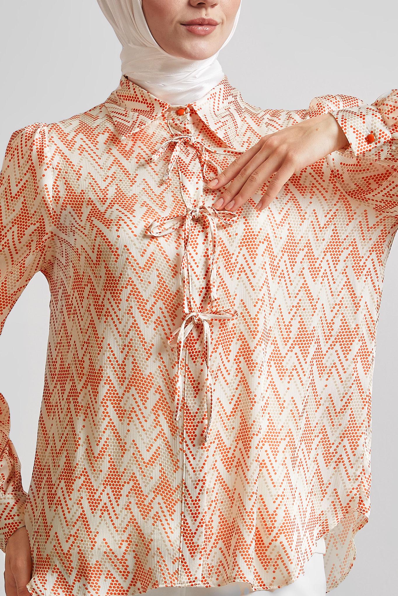 Tesettür giyim TURUNCU DESENLİ SATEN BLUZ 45430