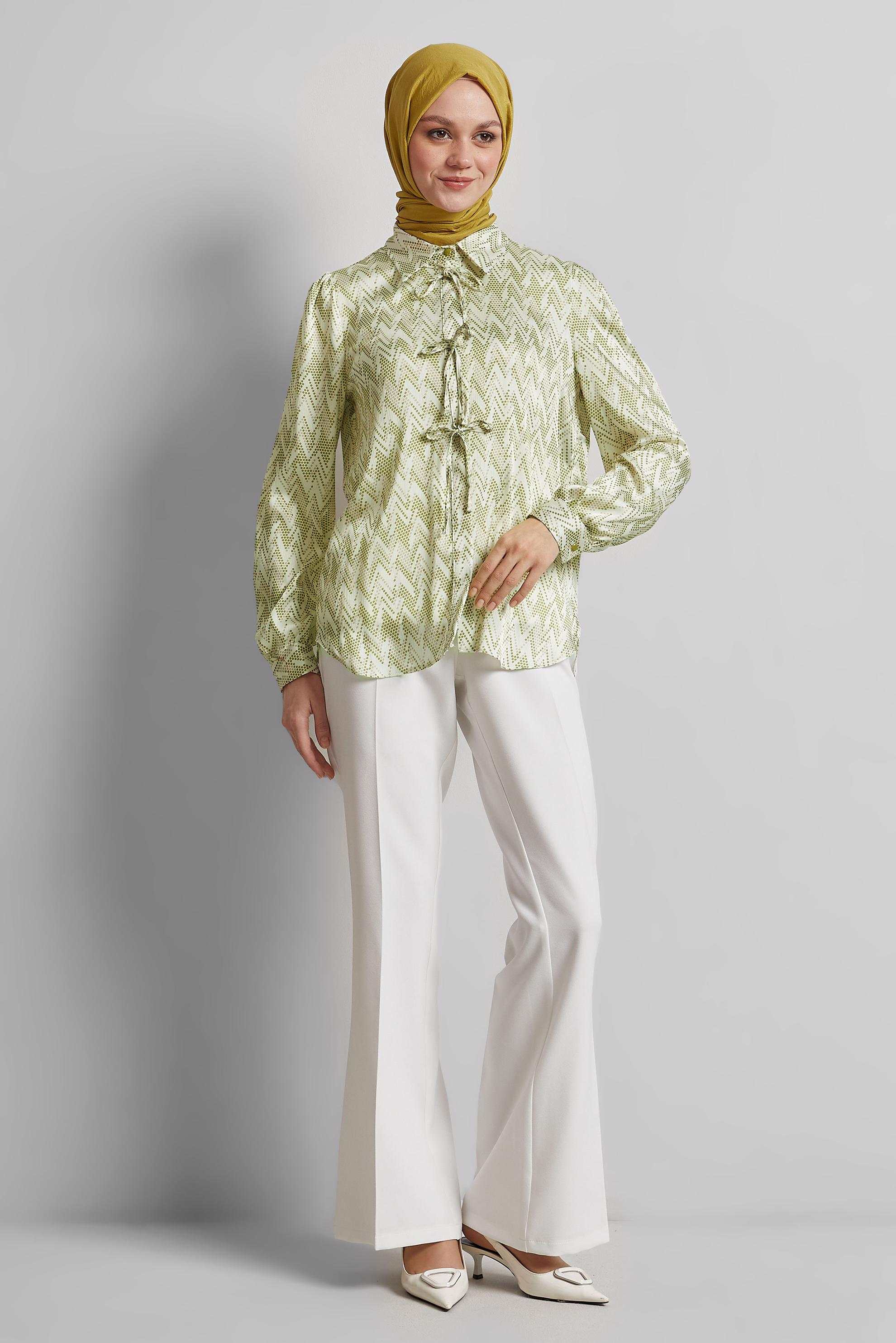 Tesettür giyim YEŞİL DESENLİ SATEN BLUZ 45430