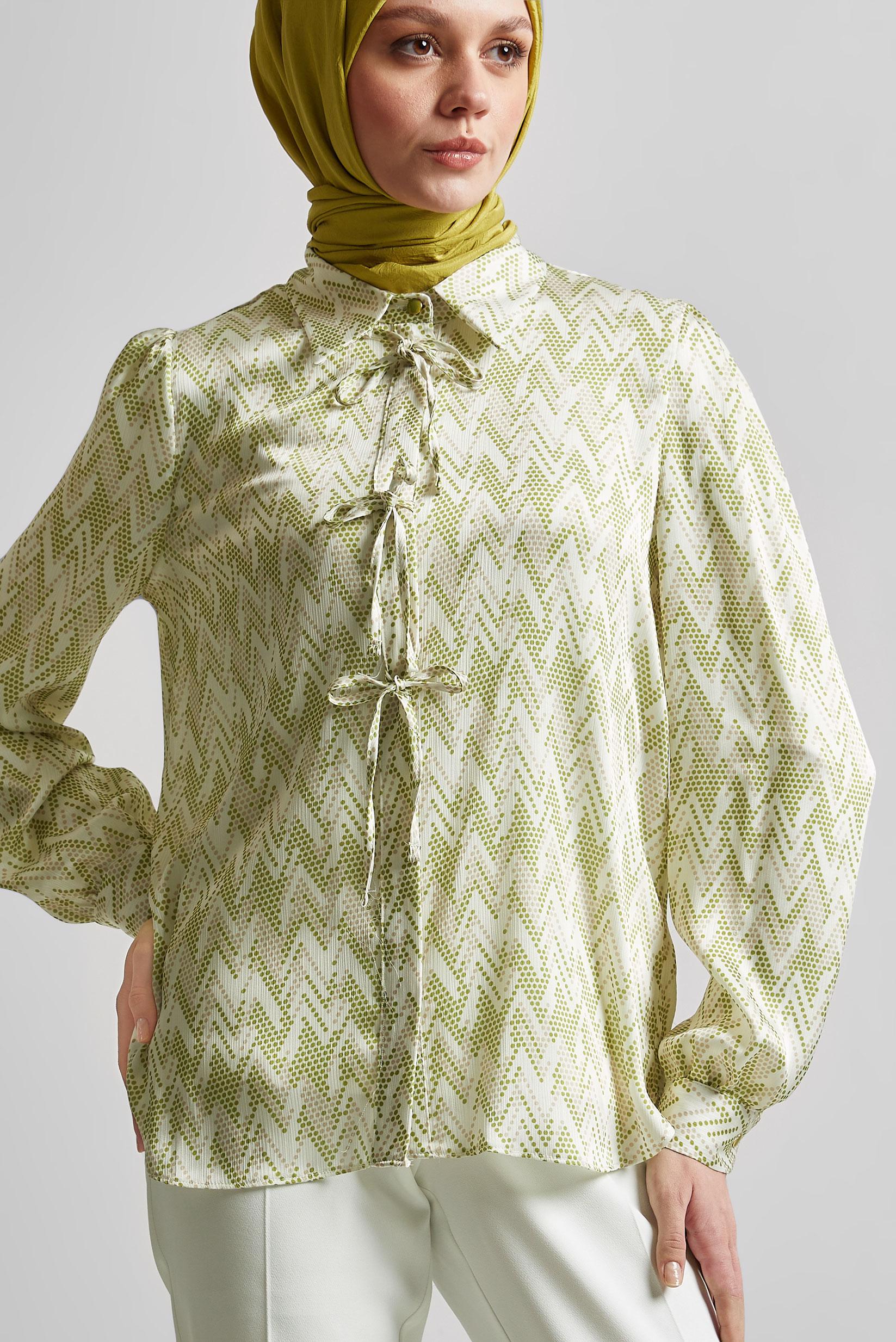 Tesettür giyim YEŞİL DESENLİ SATEN BLUZ 45430