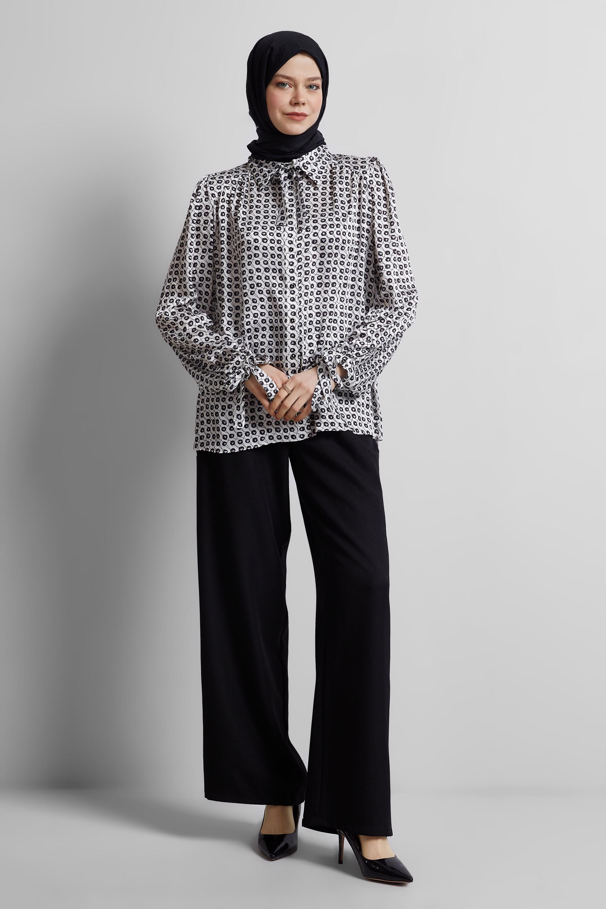 Tesettür giyim SİYAH DESENLİ BLUZ 45432