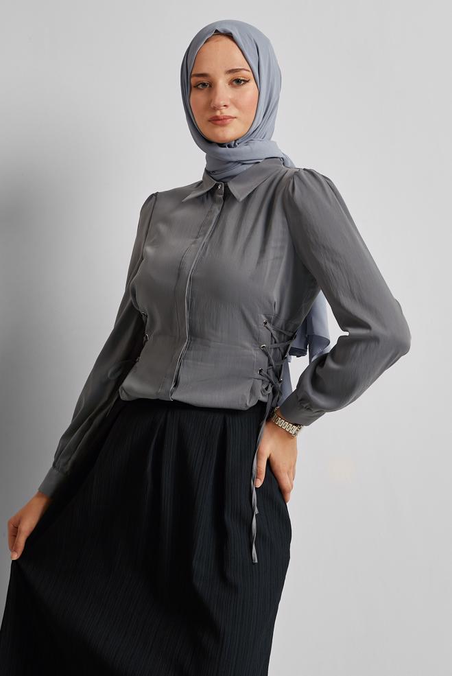 Tesettür giyim GRİ BAĞCIK DETAYLI BLUZ 45498 - ALVİNA