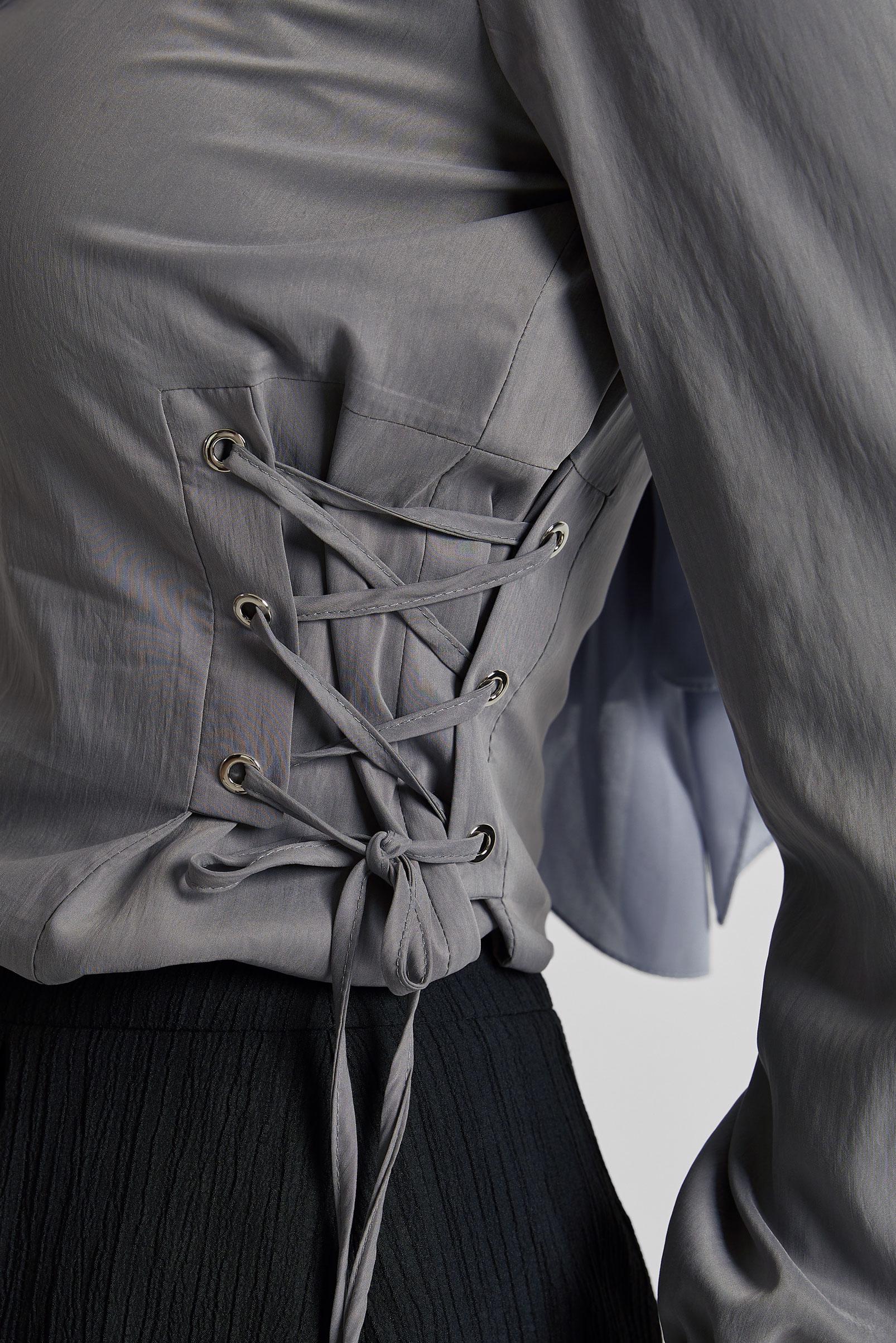 Tesettür giyim GRİ BAĞCIK DETAYLI BLUZ 45498