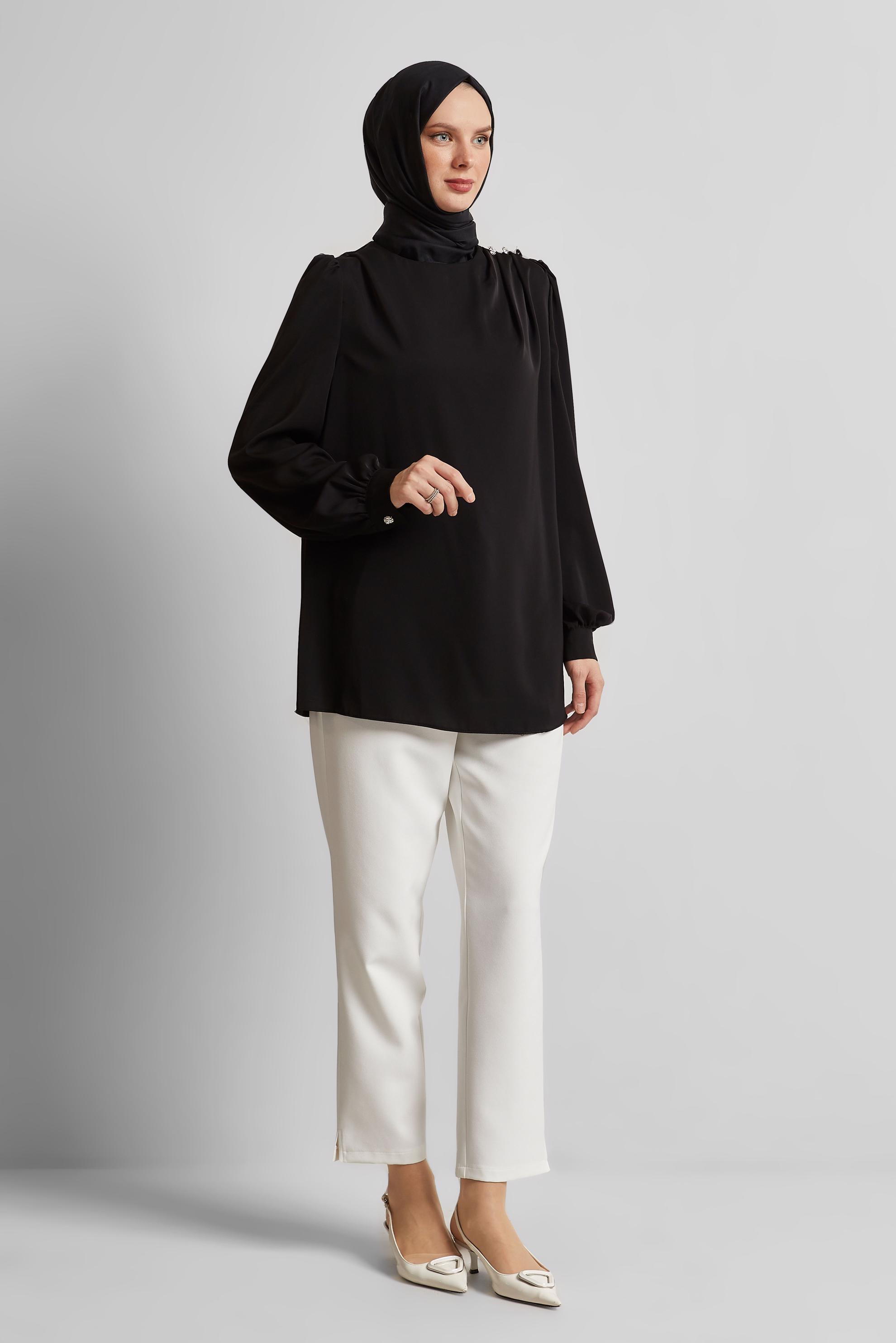 Hijab clothing BLACK CREW-NECK BLOUSE 45636
