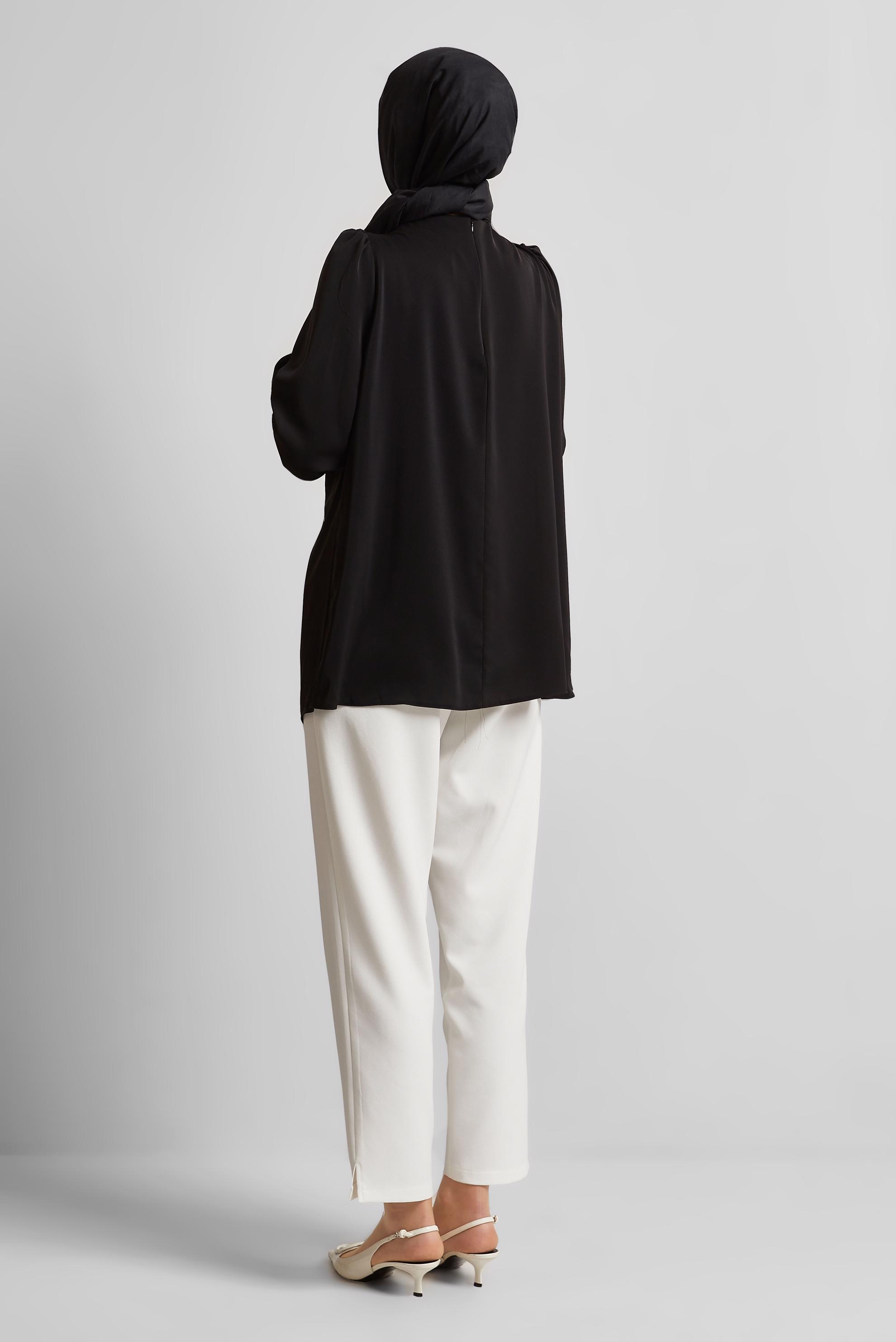 Hijab clothing BLACK CREW-NECK BLOUSE 45636