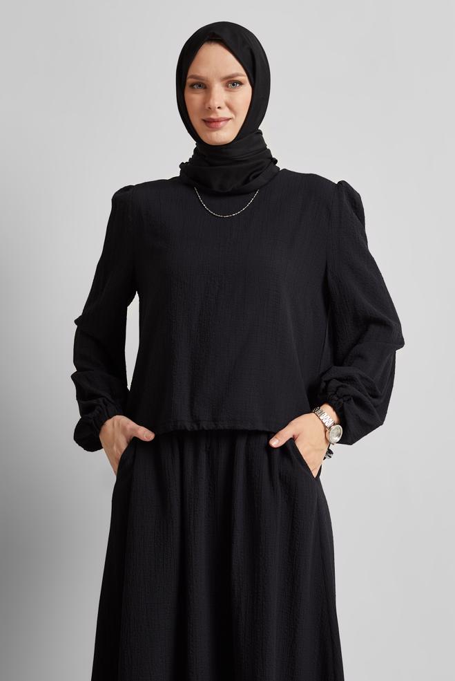 Tesettür giyim SİYAH BELİ BÜZGÜLÜ BLUZ 45656 - ALVİNA