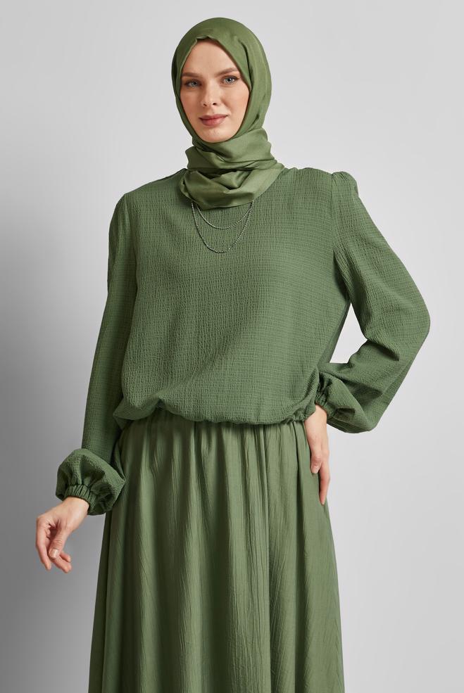 Tesettür giyim HAKİ BELİ BÜZGÜLÜ BLUZ 45656 - ALVİNA