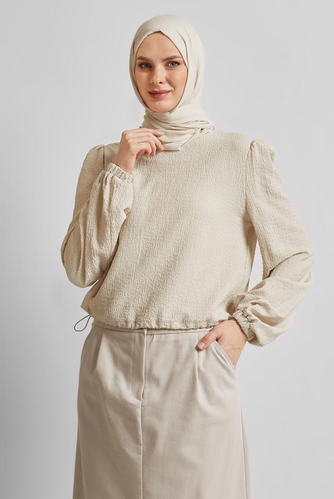 Tesettür giyim BEJ BELİ BÜZGÜLÜ BLUZ 45656 - ALVİNA