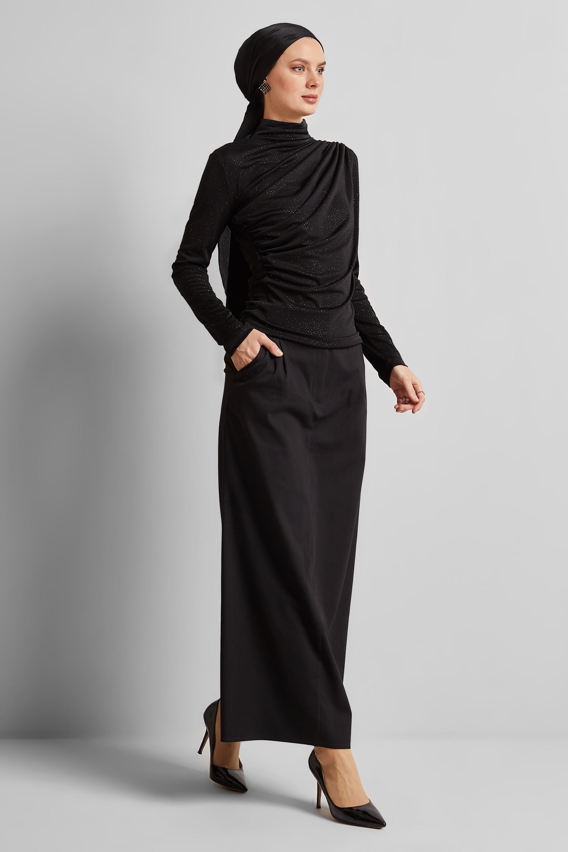 Tesettür giyim SİYAH DRAPE DETAYLI BLUZ 45680