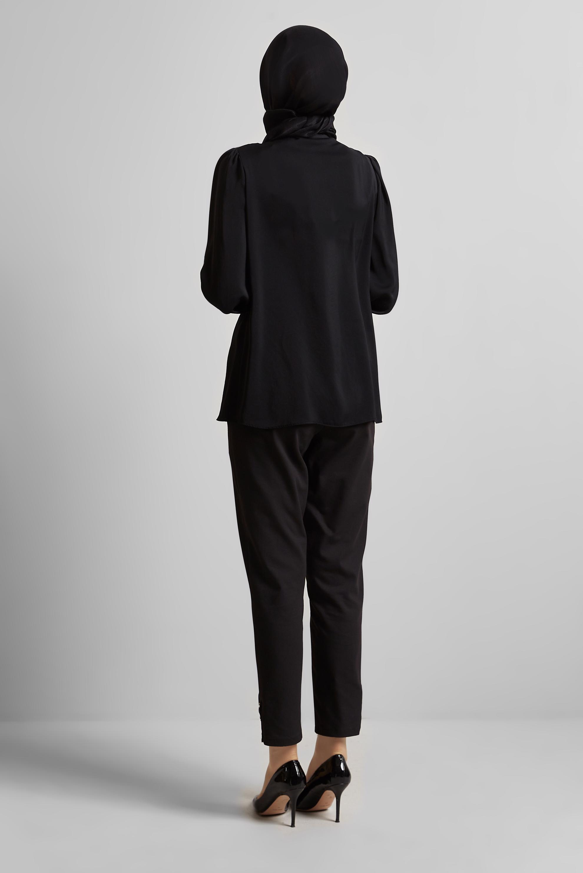 Tesettür giyim SİYAH TAŞ DETAYLI BLUZ 45682