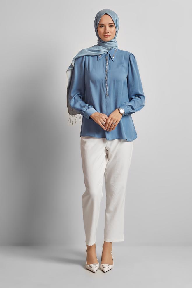 Tesettür giyim MAVİ TAŞ DETAYLI BLUZ 45682 - ALVİNA