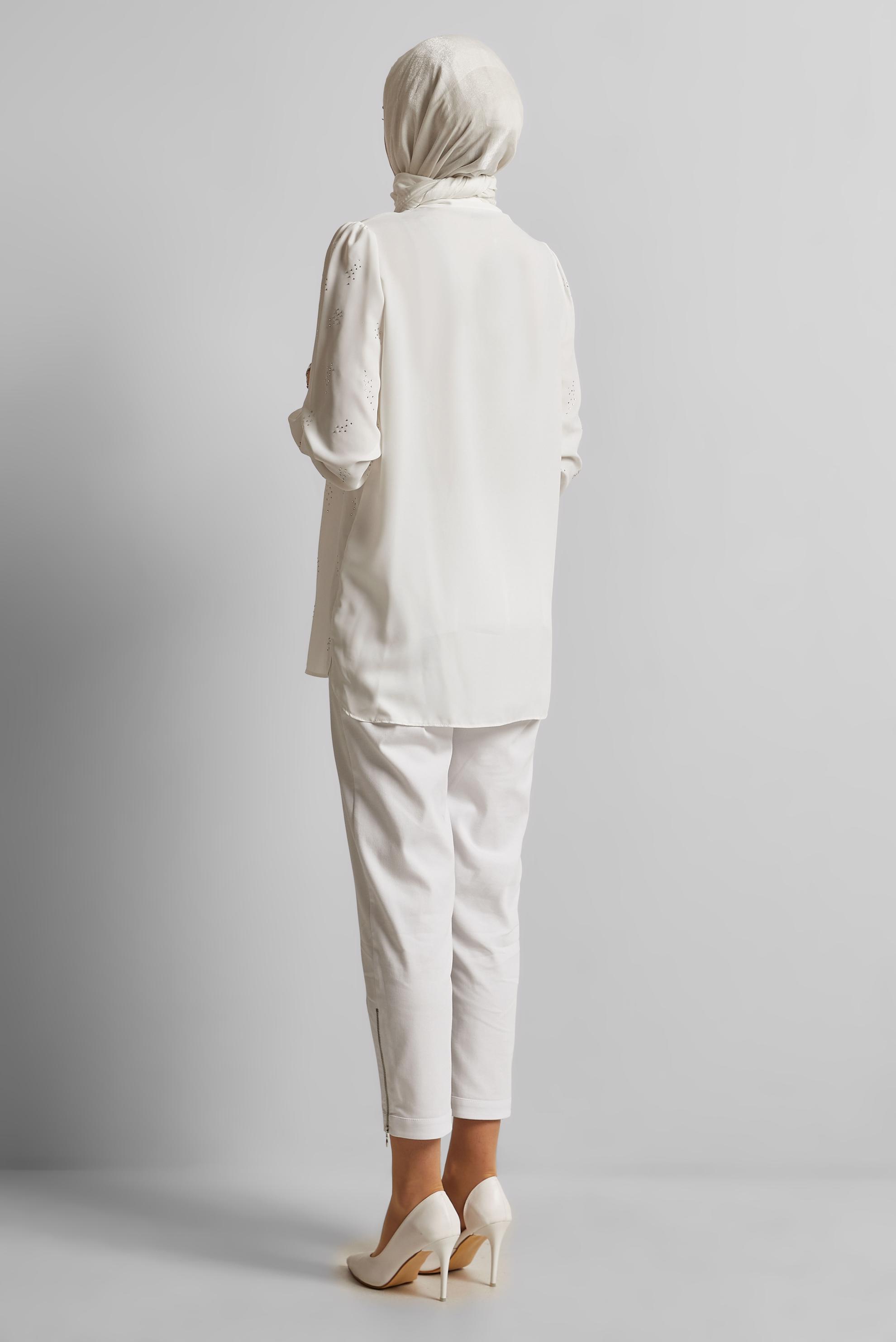 Tesettür giyim BEYAZ TAŞ BASKILI BLUZ 45721