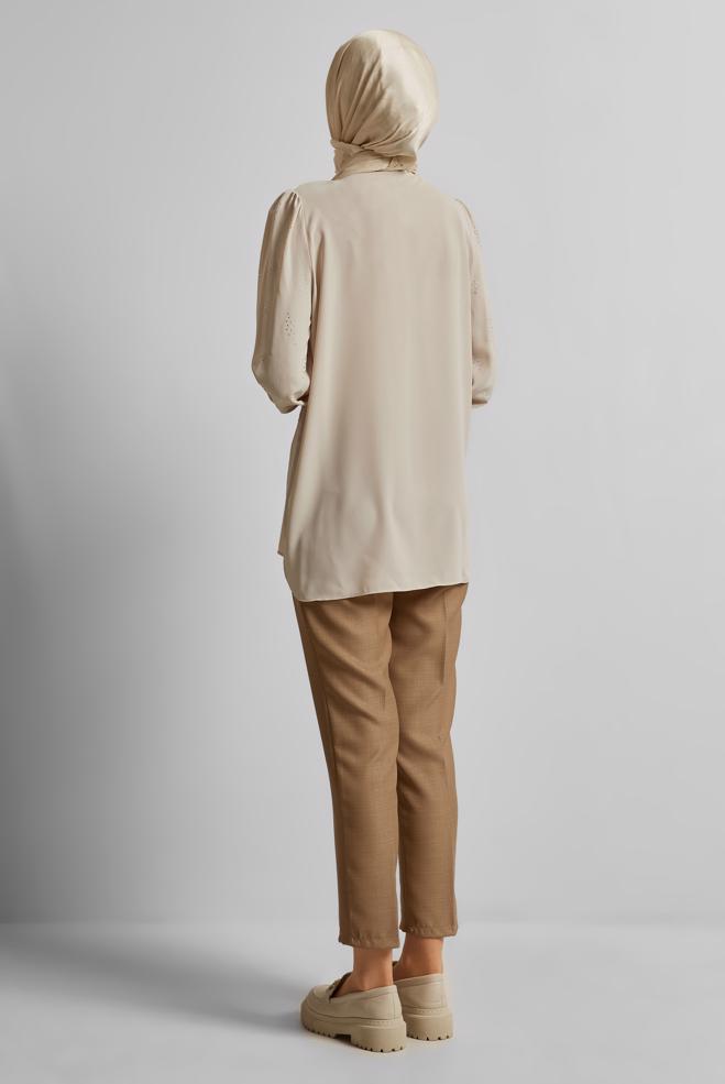 Tesettür giyim BEJ TAŞ BASKILI BLUZ 45721 - ALVİNA