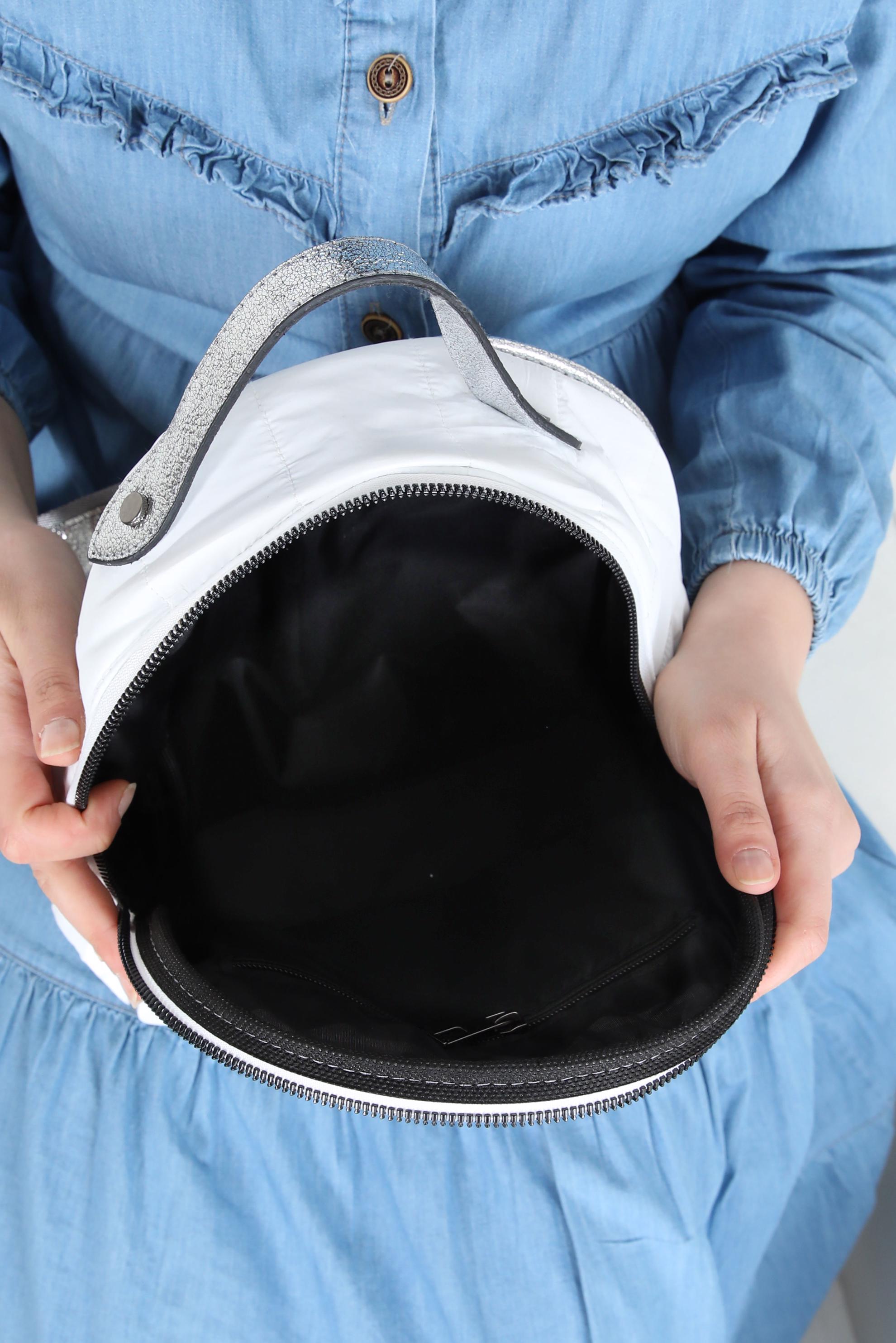 Tesettür giyim BEYAZ ALVİNA SIRT ÇANTASI 2089