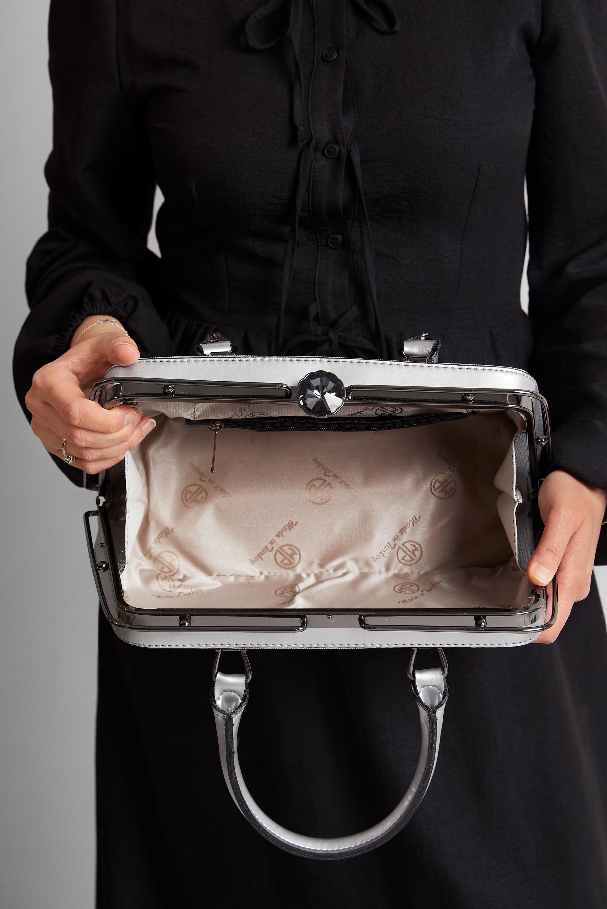 Tesettür giyim GÜMÜŞ ALVİNA ÇANTA 2154