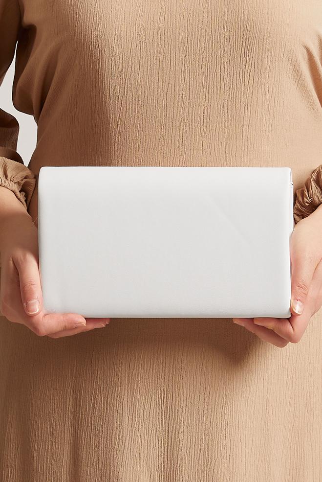 Tesettür giyim BEYAZ ALVİNA ABİYE ÇANTA 408 - ALVİNA