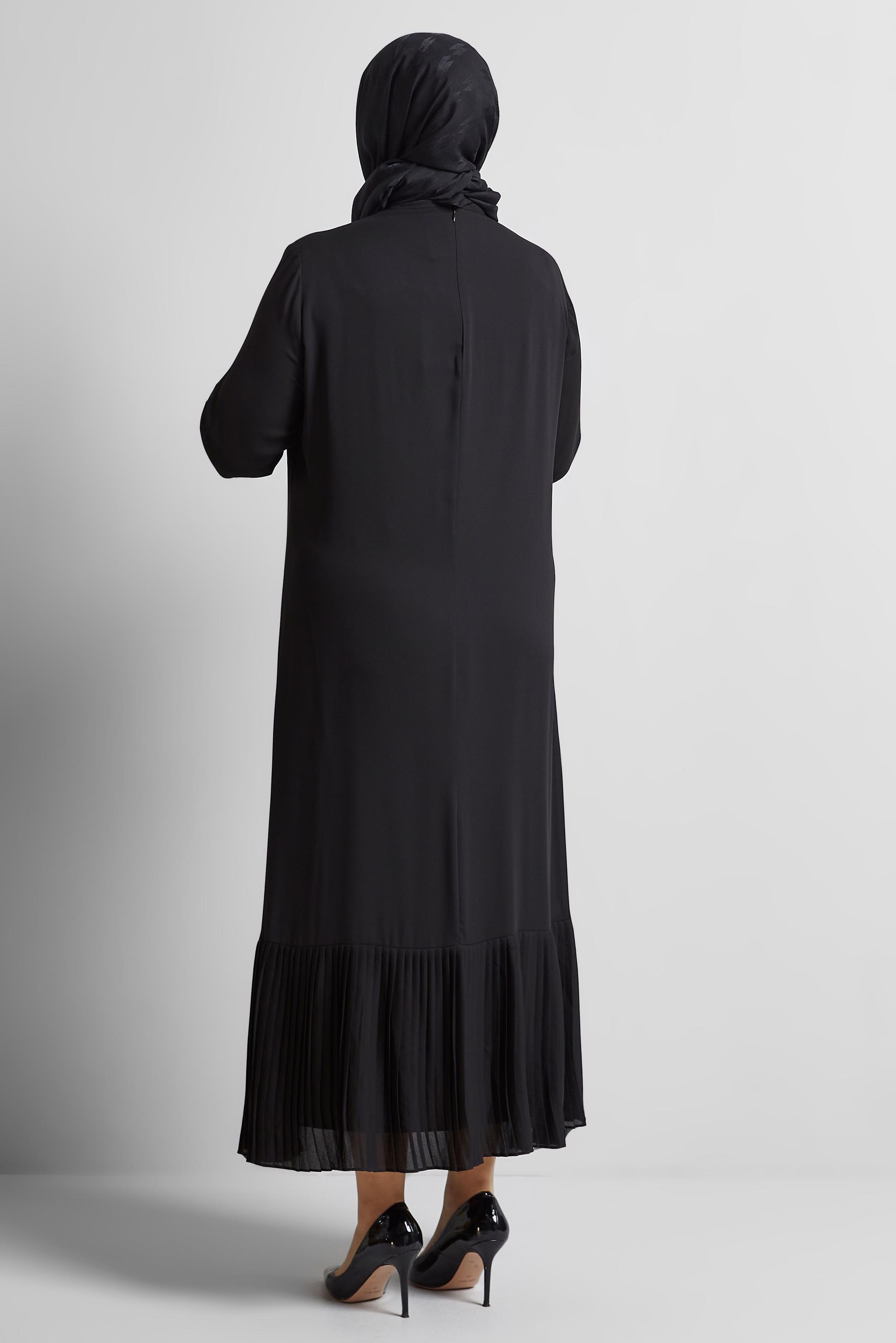 Tesettür giyim SİYAH PİLİSE DETAYLI BÜYÜK BEDEN ELBİSE 20541