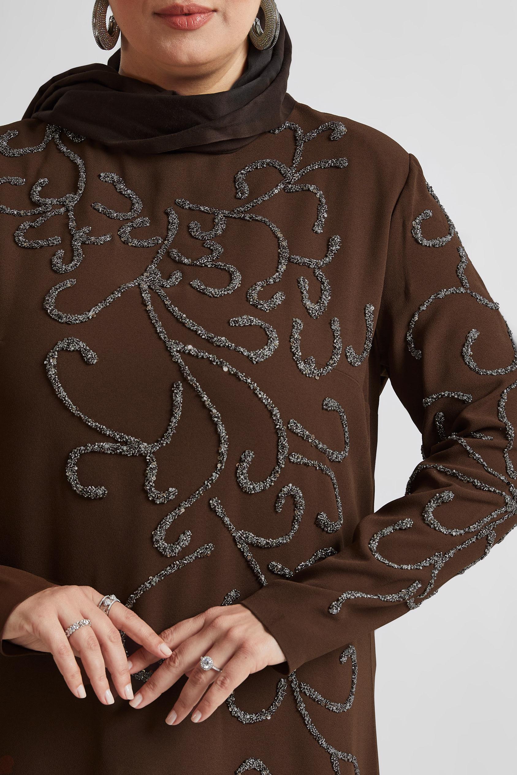 Vêtements hijab BRUN ROBE GRANDE TAILLE AVEC BIJOU 20703