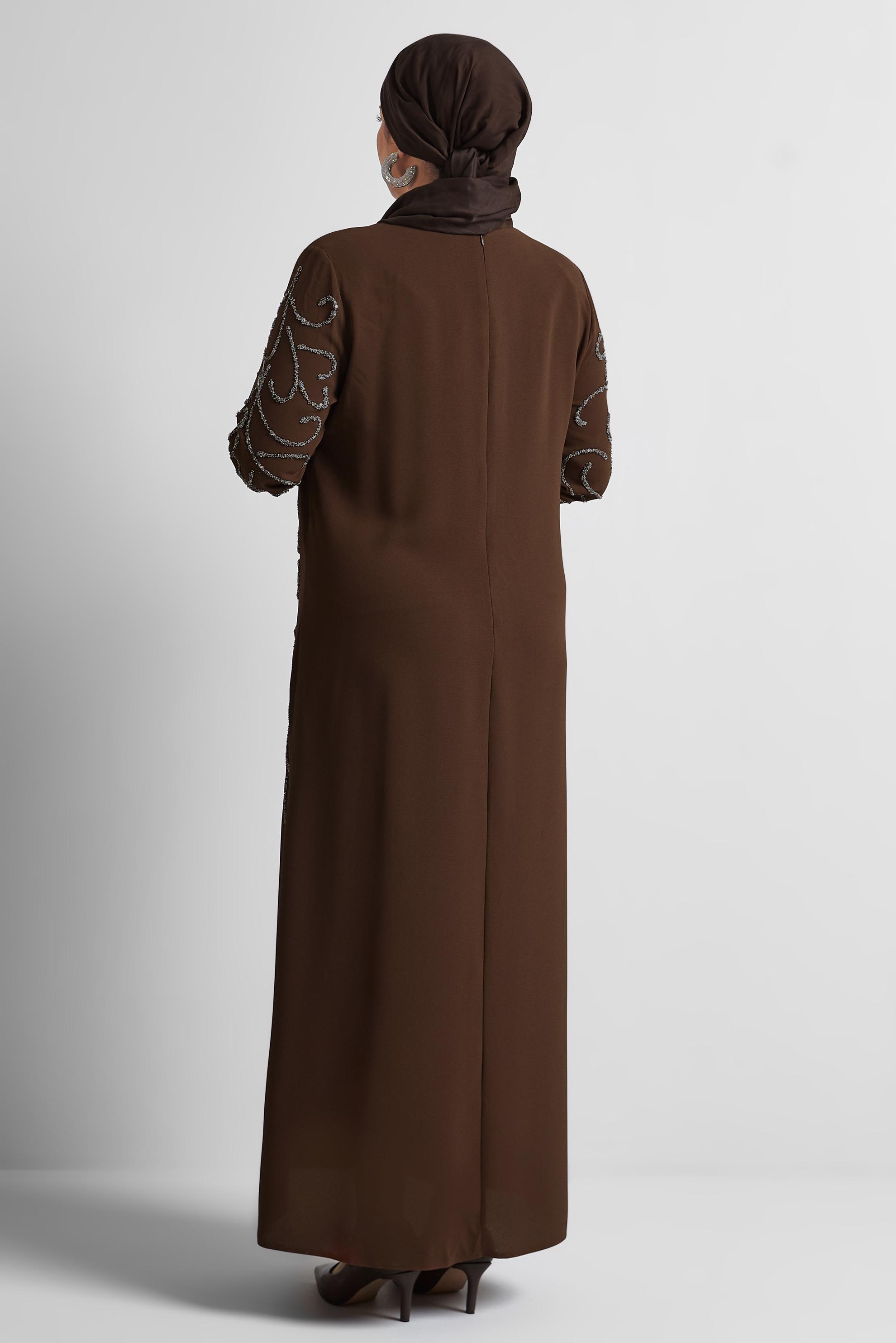 Vêtements hijab BRUN ROBE GRANDE TAILLE AVEC BIJOU 20703