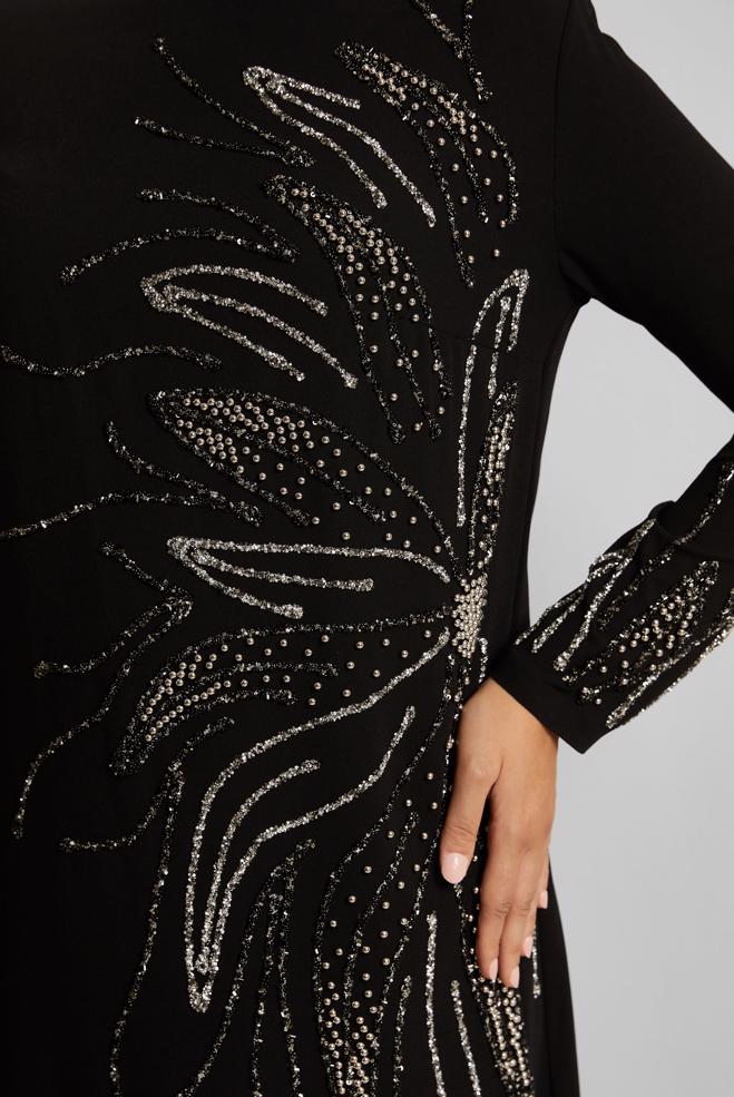 Tesettür giyim SİYAH İŞLEMELİ ELBİSE 20704 - ALVİNA