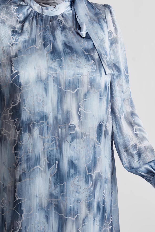 Tesettür giyim LACİVERT DESENLİ BÜYÜK BEDEN SATEN ELBİSE 20725 - ALVİNA