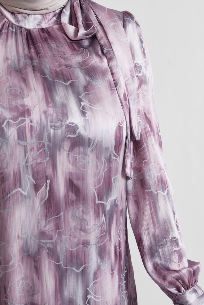 Tesettür giyim PEMBE DESENLİ BÜYÜK BEDEN SATEN ELBİSE 20725 - ALVİNA