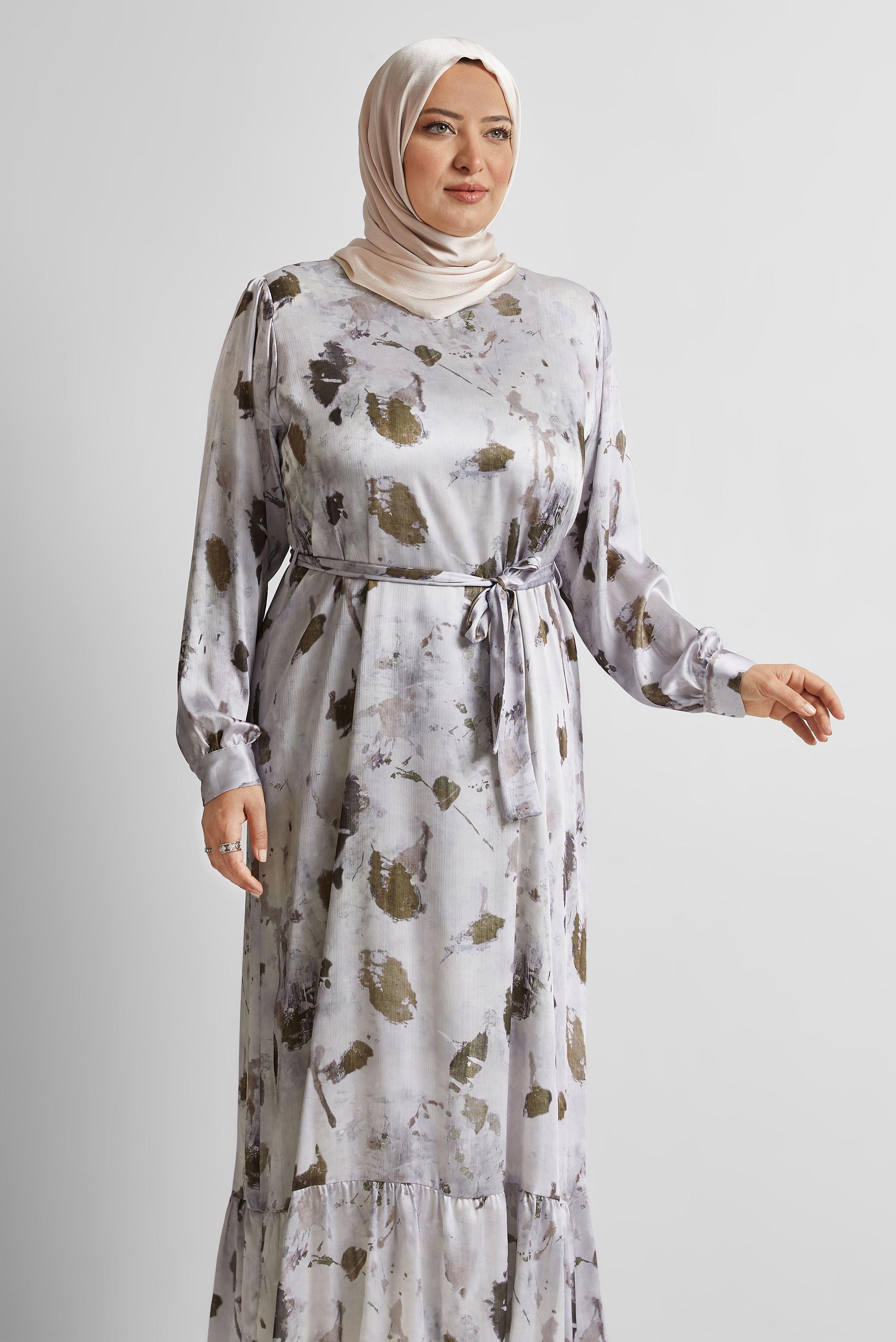 Vêtements hijab VISON ROBE EN SATIN À MOTIFS 20727