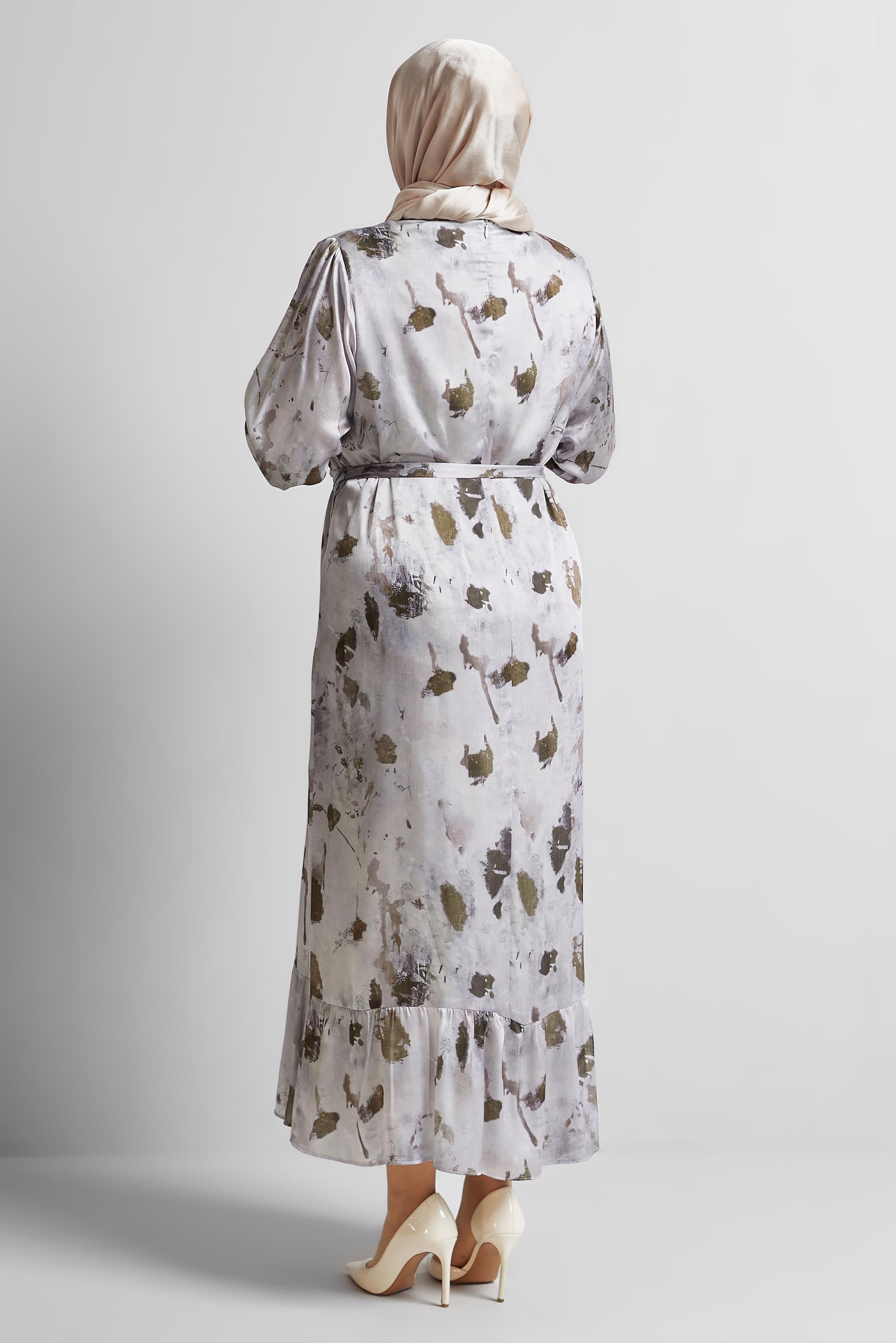 Vêtements hijab VISON ROBE EN SATIN À MOTIFS 20727