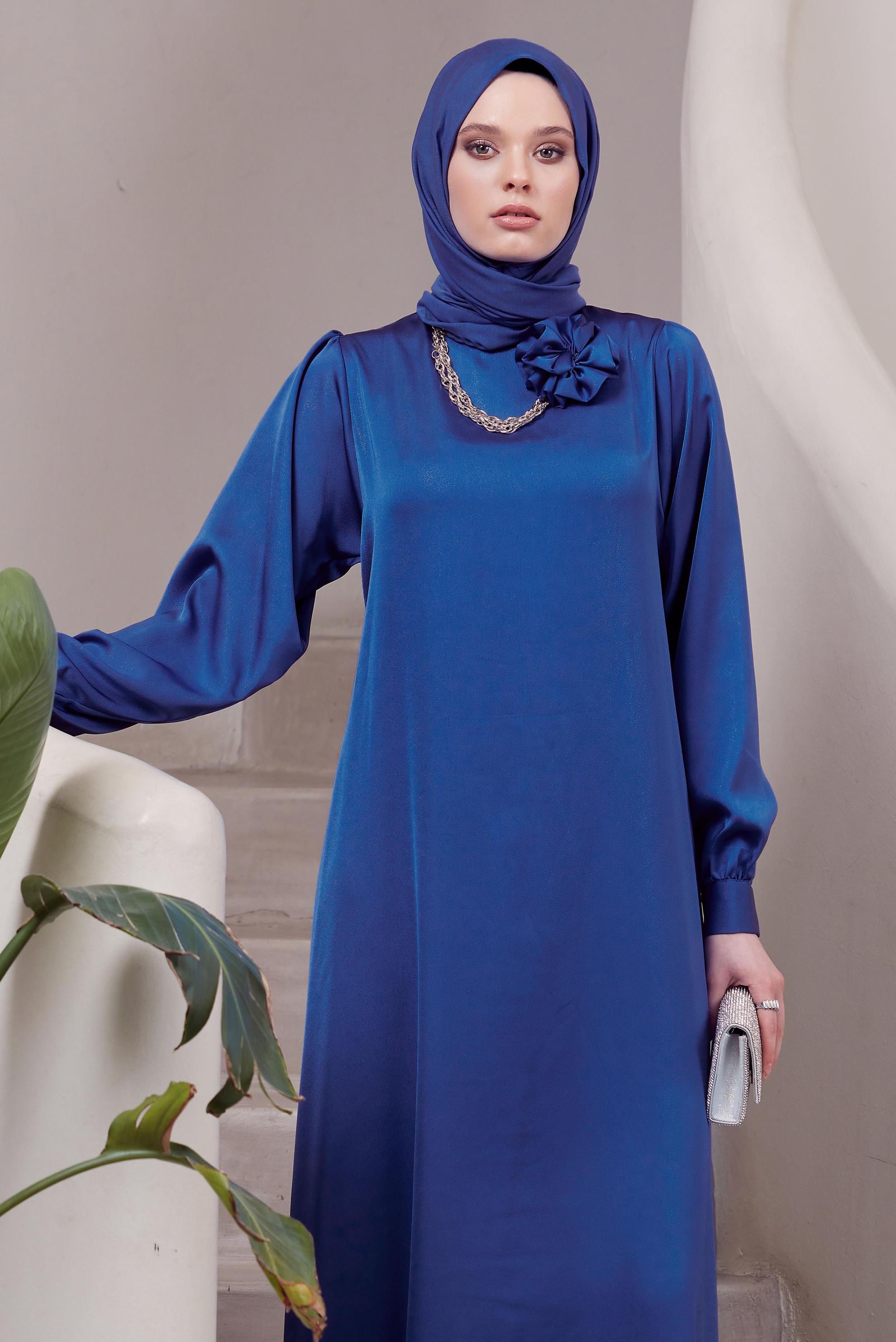 Hijab clothing NAVY BLUE DRESS WITH BROOCH DETAIL 44631