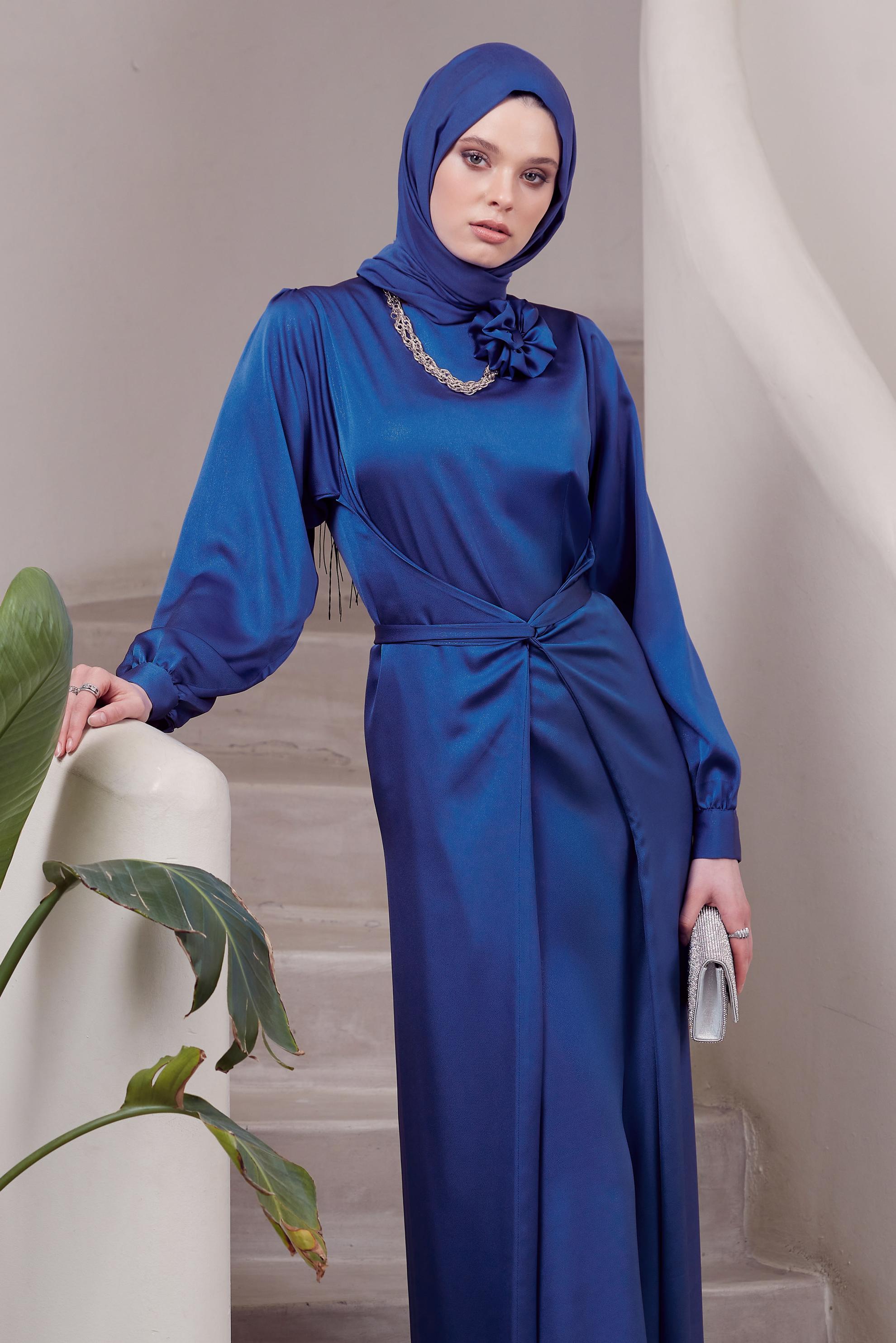 Hijab clothing NAVY BLUE DRESS WITH BROOCH DETAIL 44631