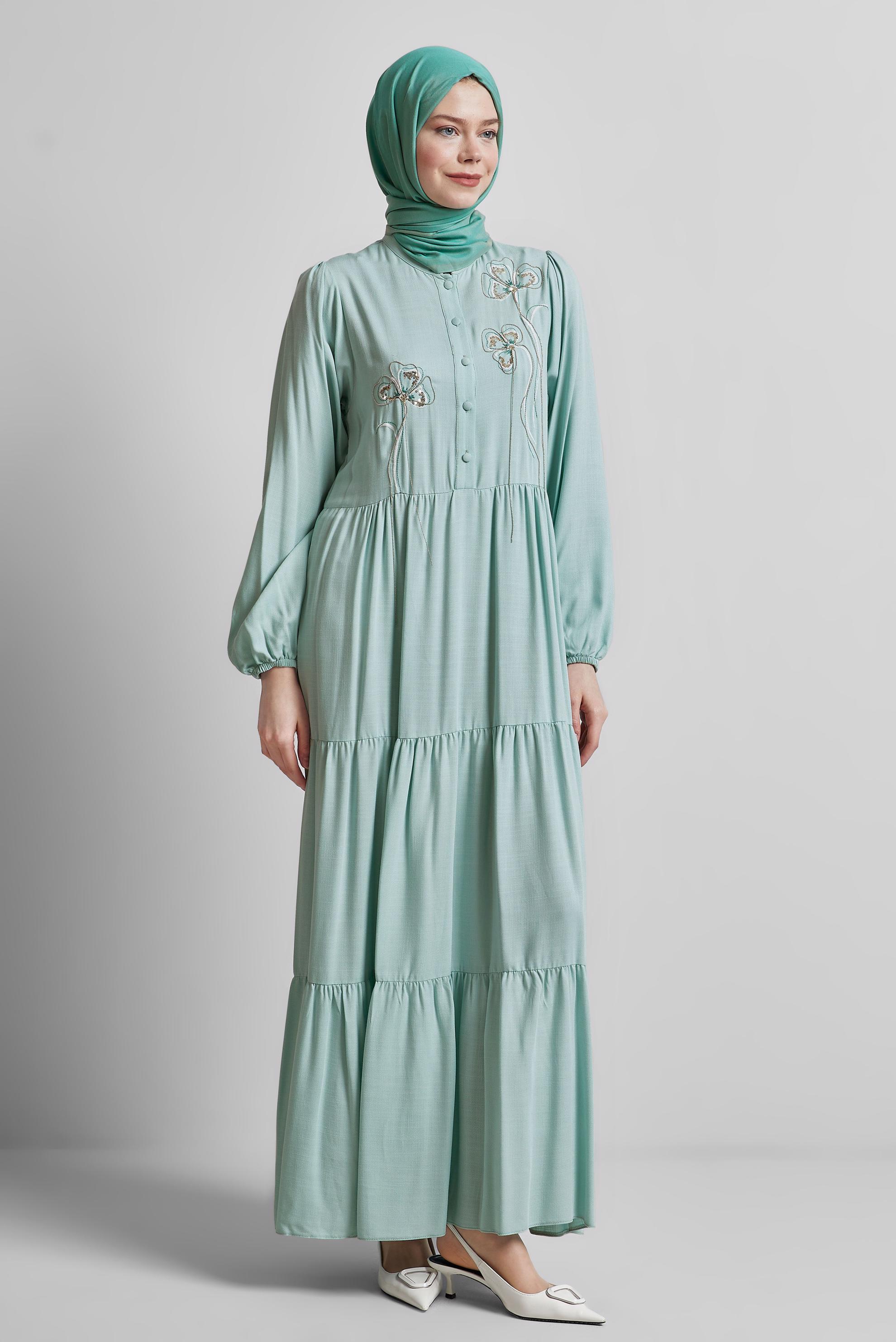 Tesettür giyim YEŞİL NAKIŞ DETAYLI ELBİSE 44665